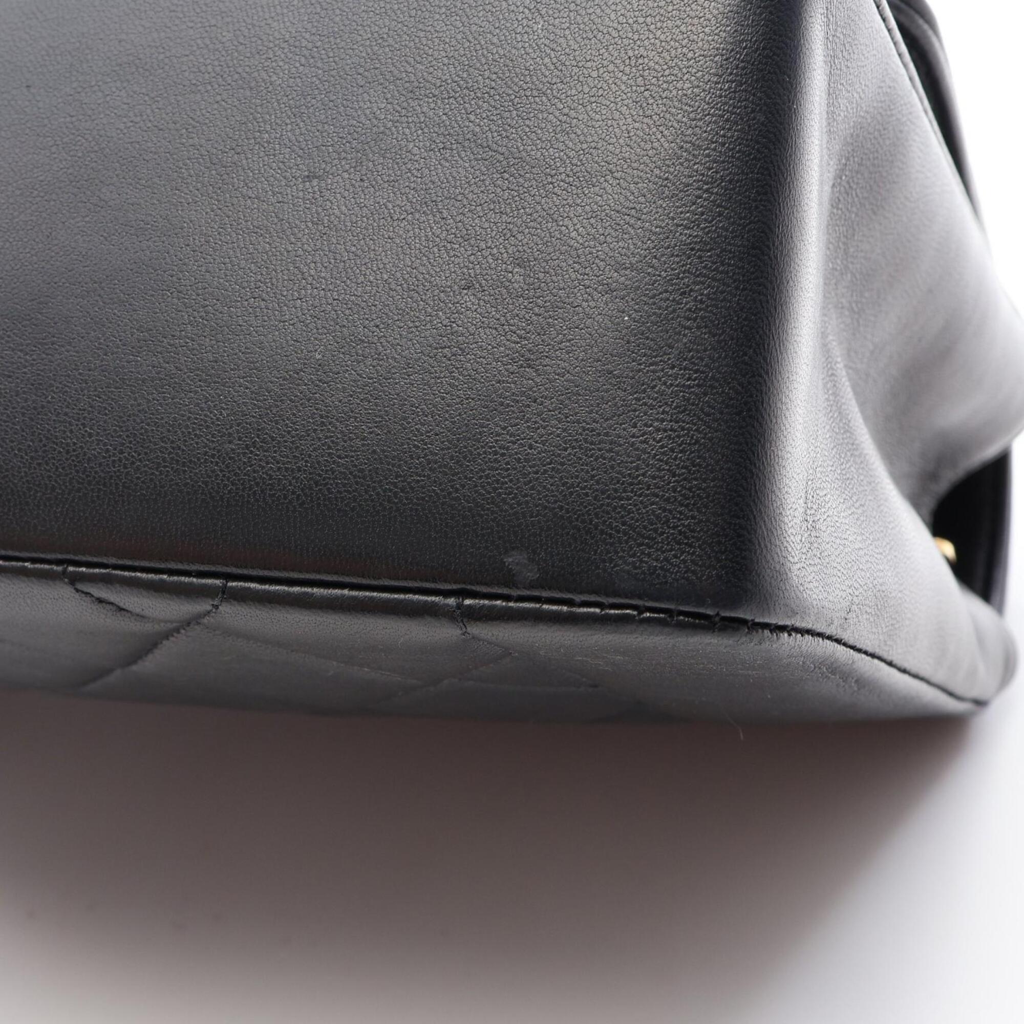 Chanel Black Leather Handbag Shoulder Bag (Pre-Owned)