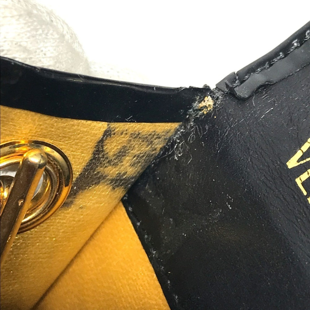 Versace Black Pochette Pouch Shoulder Bag (Pre-Owned)