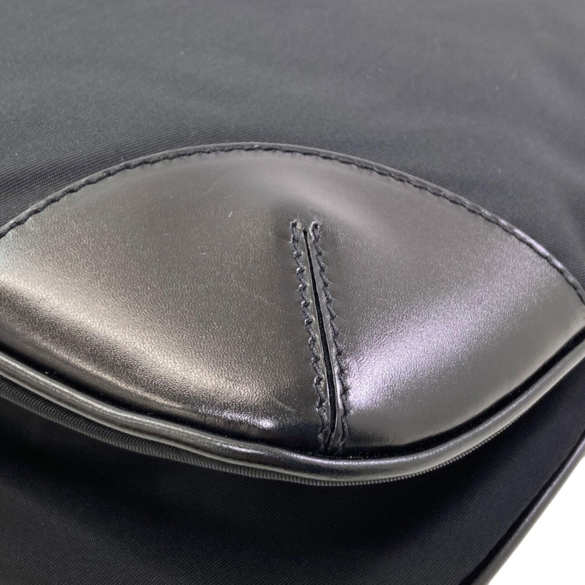 Prada Black Nylon Shoulder Bag (Pre-Owned)