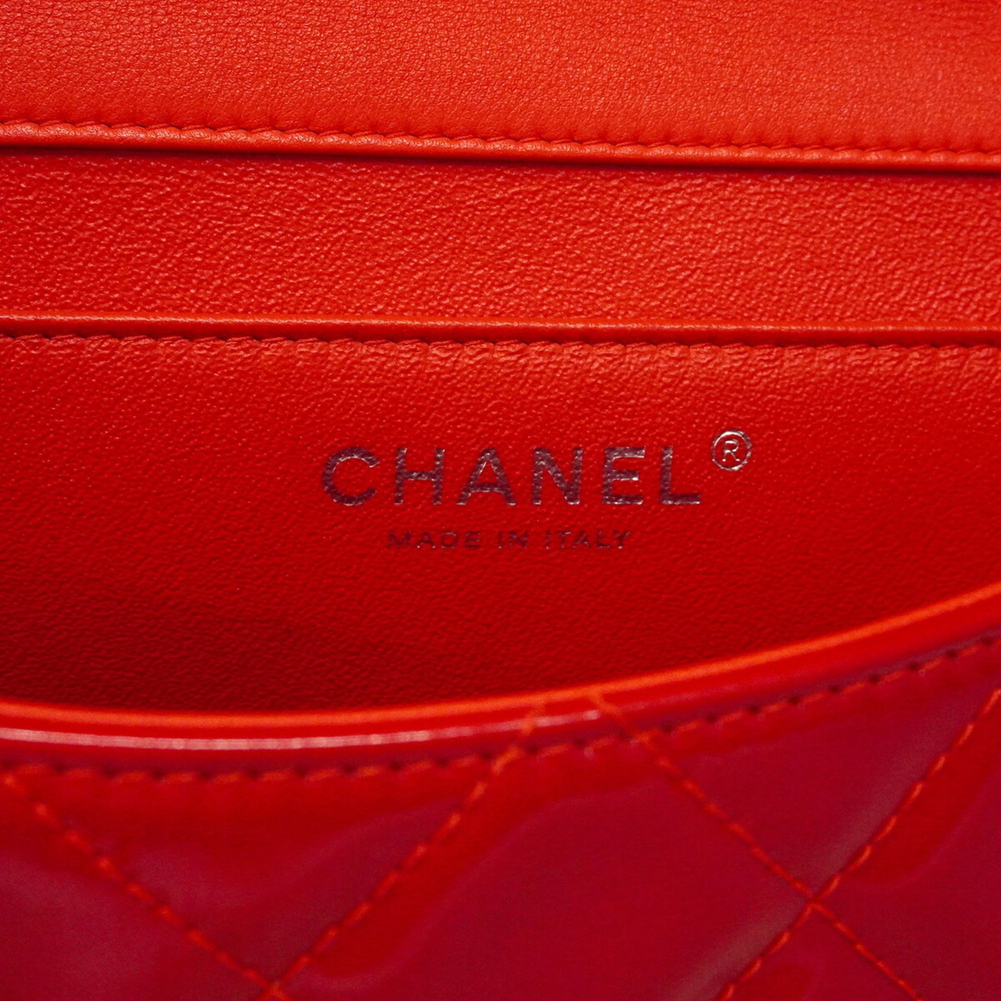 Chanel Red Color Patent Leather Shoulder Bag (Pre-Owned)