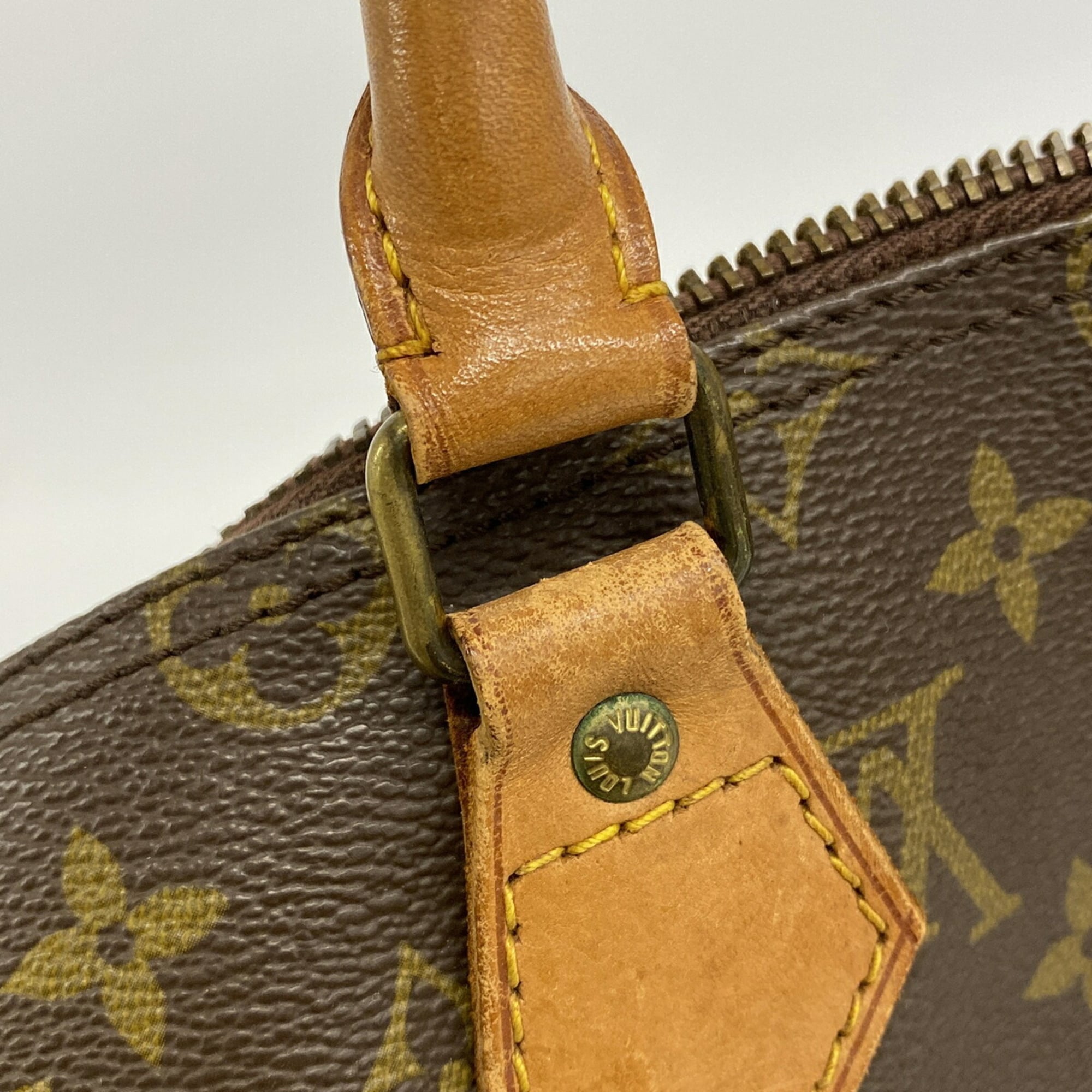 Louis Vuitton Brown Handbag (Pre-Owned)