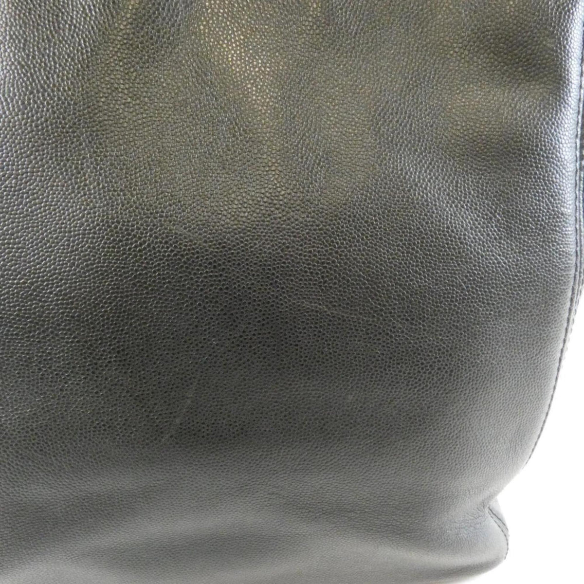 Chanel Black Grained Calfskin Handbag (Pre-Owned)