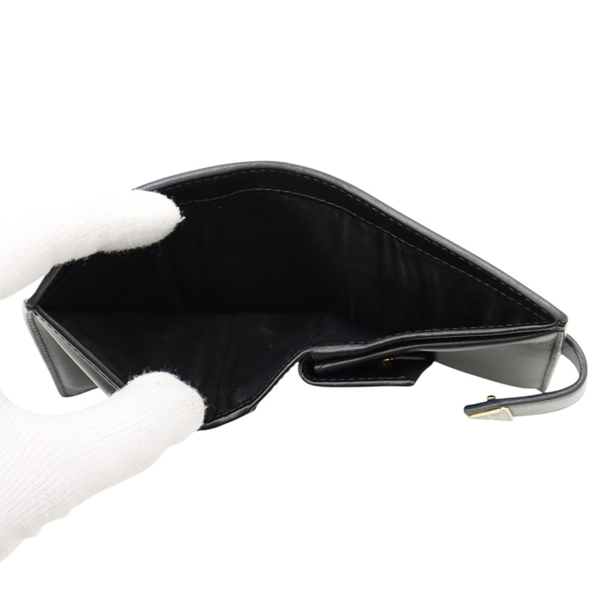 Prada Black Saffiano Wallet (Bi-Fold) (Pre-Owned)