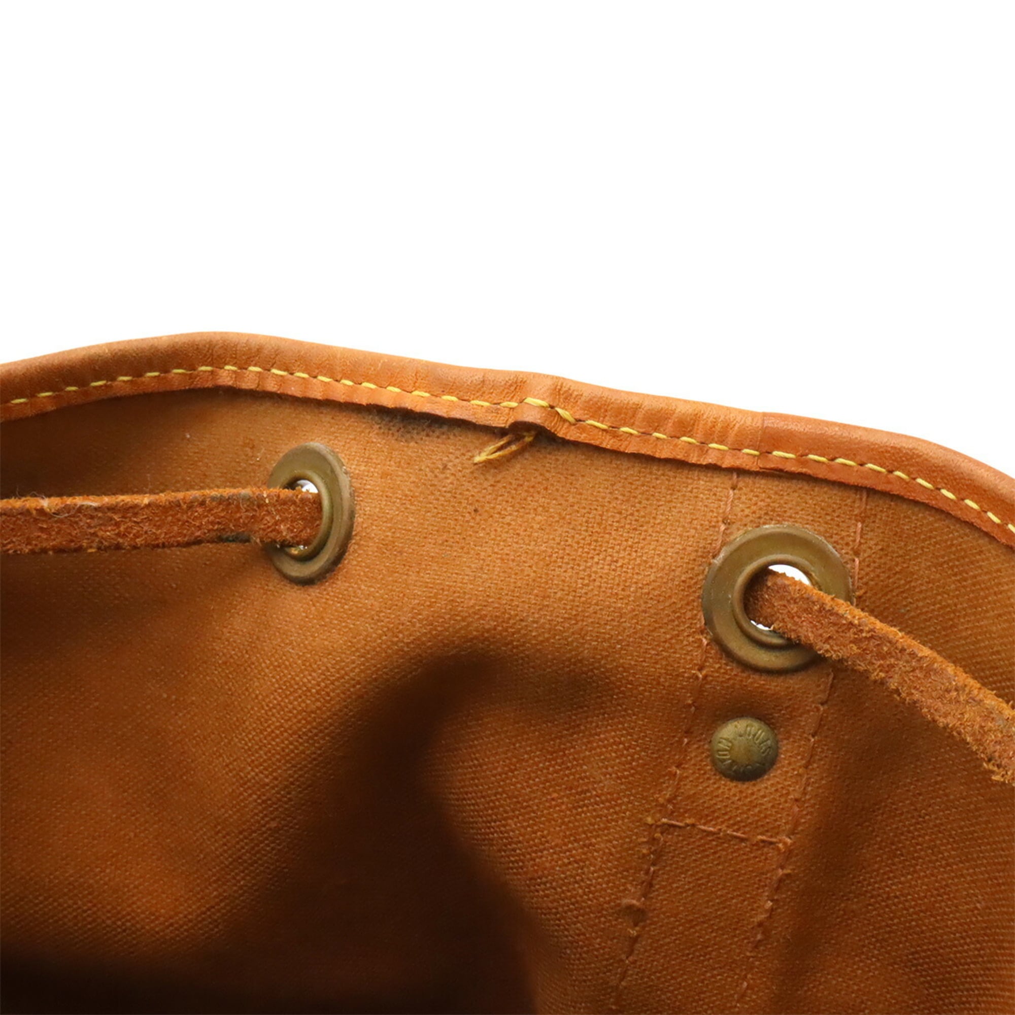 Louis Vuitton Brown Monogram Monogram Shoulder Bag (Pre-Owned)