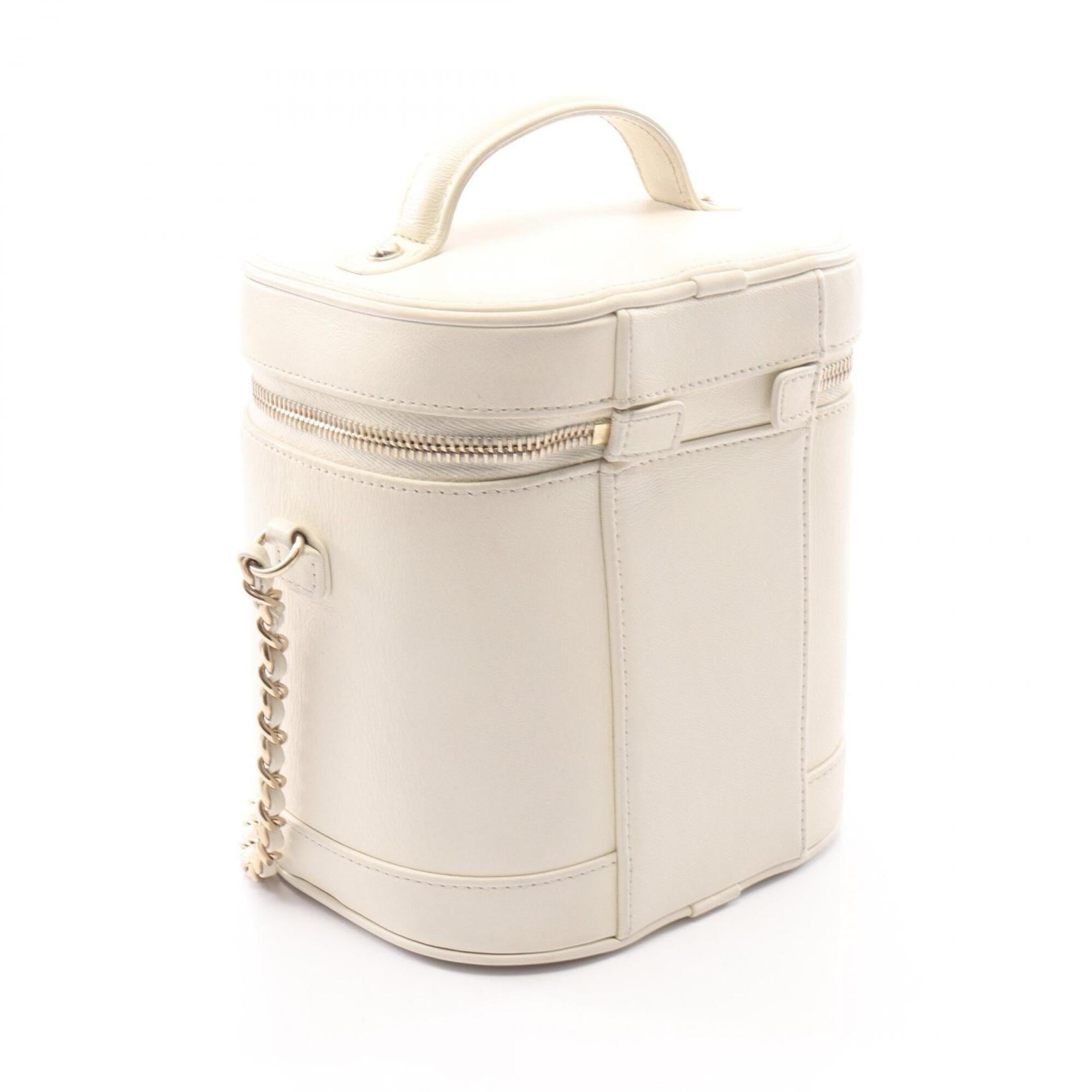 Chanel White Leather Handbag Vanity Bag (Pre-Owned)