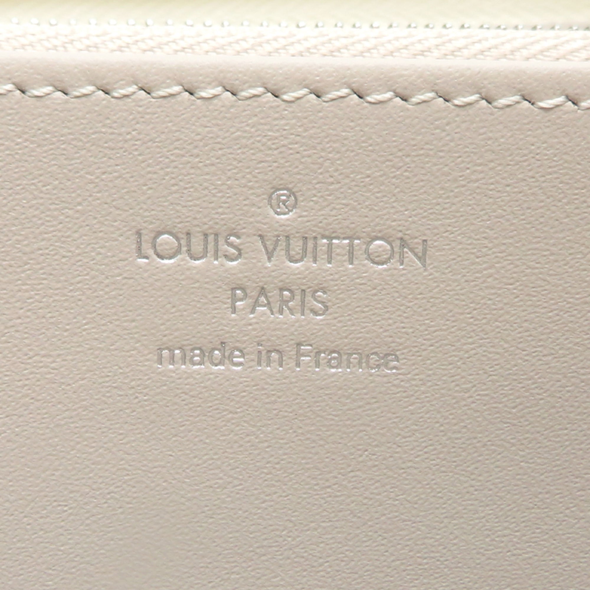 Louis Vuitton White Mahina Leather Long Wallet (Bi-Fold) (Pre-Owned)