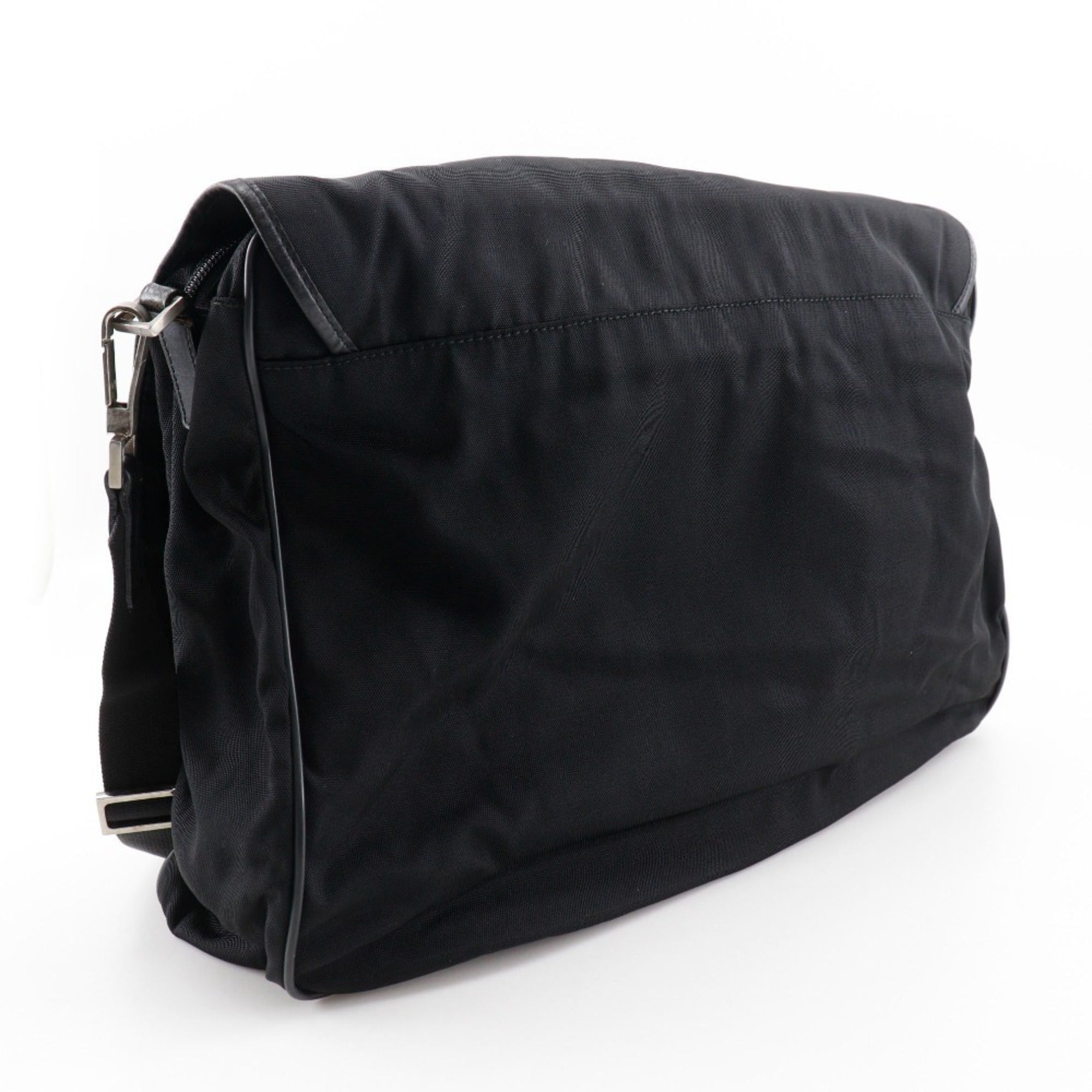 Gucci Black Nylon Canvas Shoulder Bag Sling Bag (Pre-Owned)
