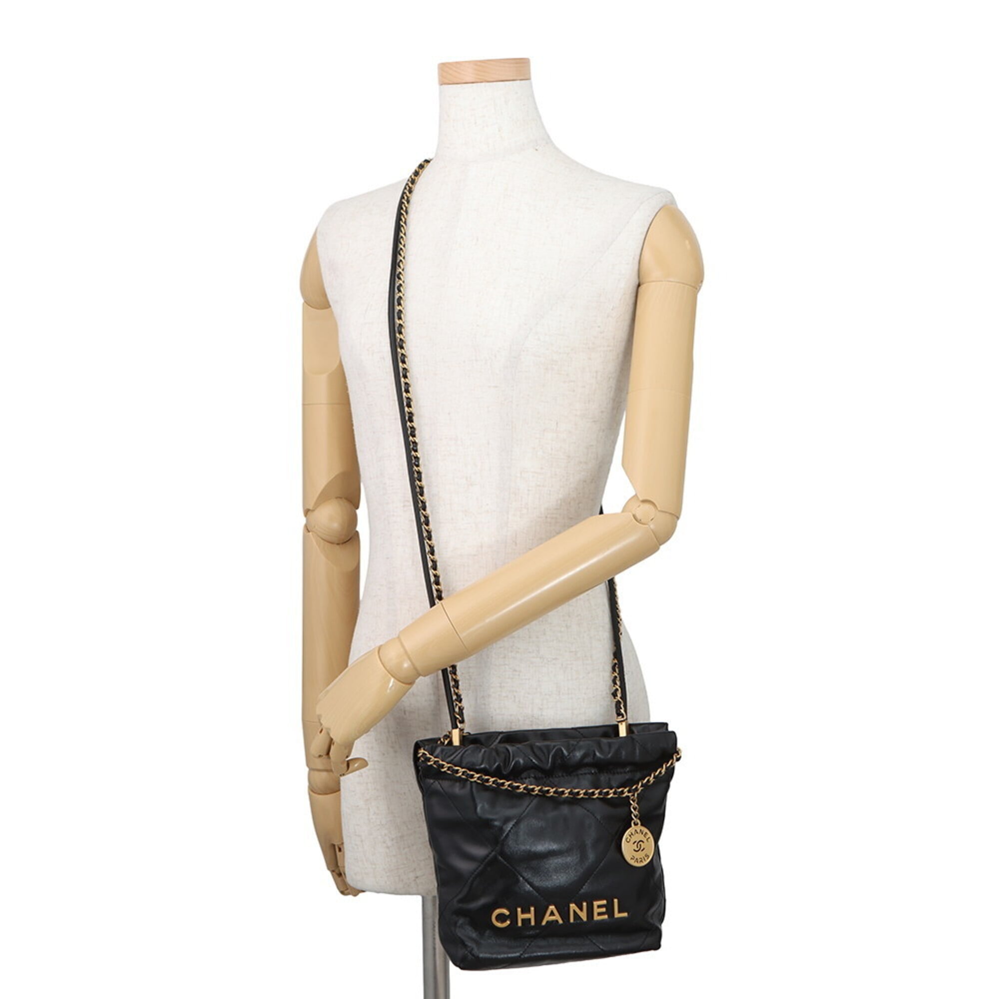 Chanel Black Handbag (Pre-Owned)