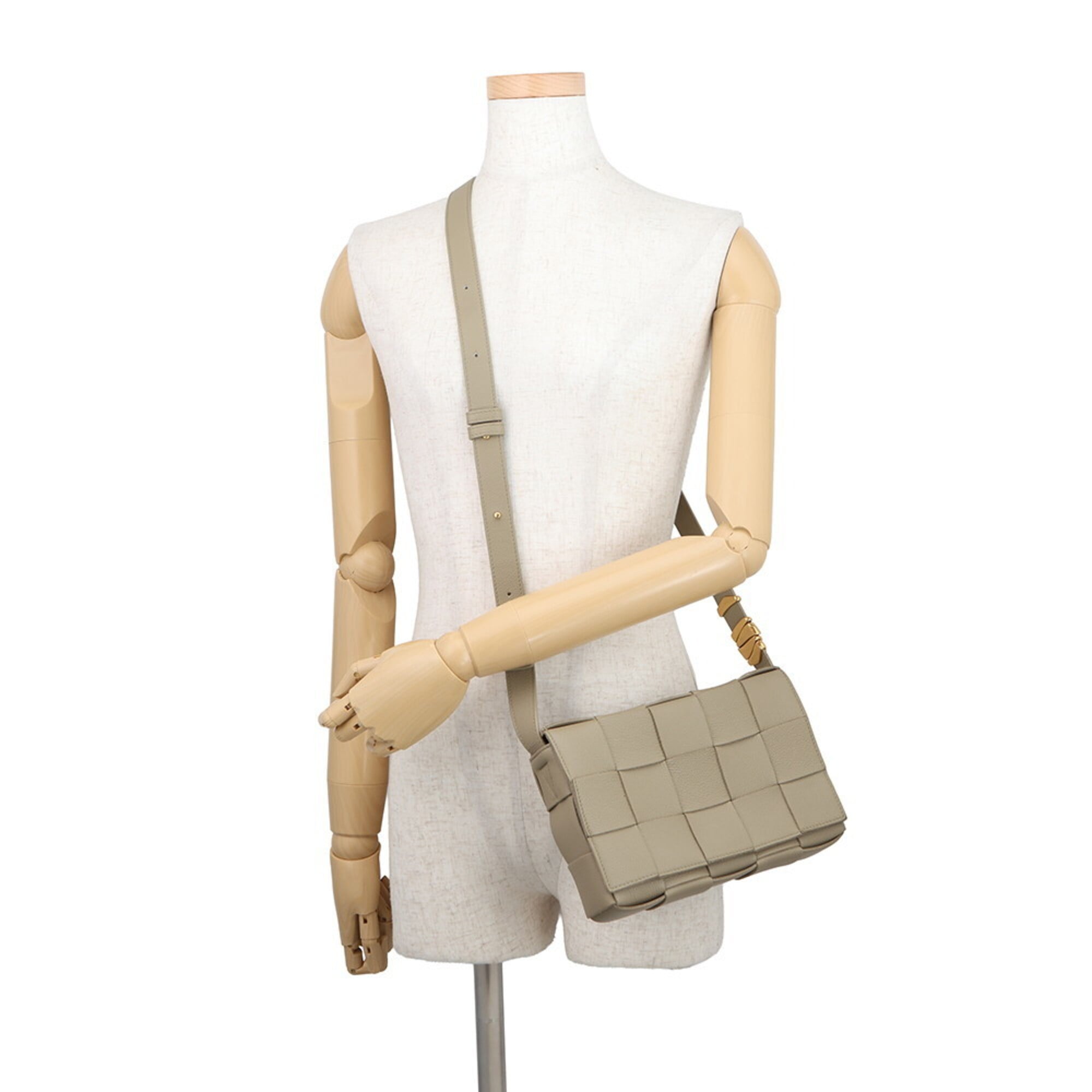 Bottega Veneta Beige Intrecciato Handbag Shoulder Bag (Pre-Owned)