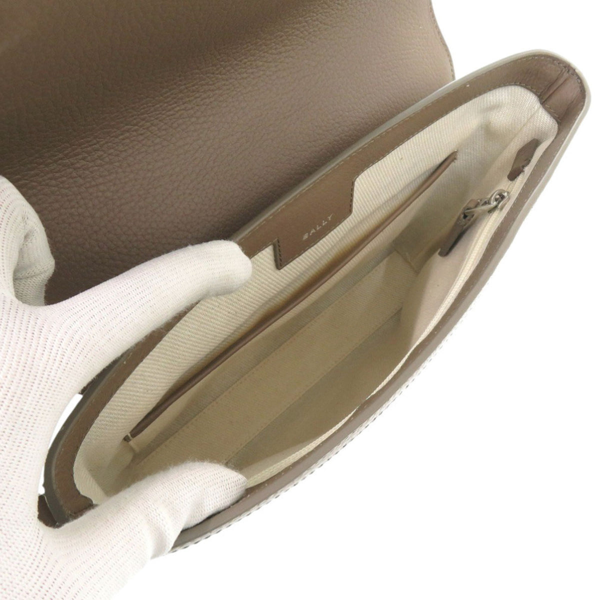 Bally Brown White Leather Shoulder Bag (Pre-Owned)