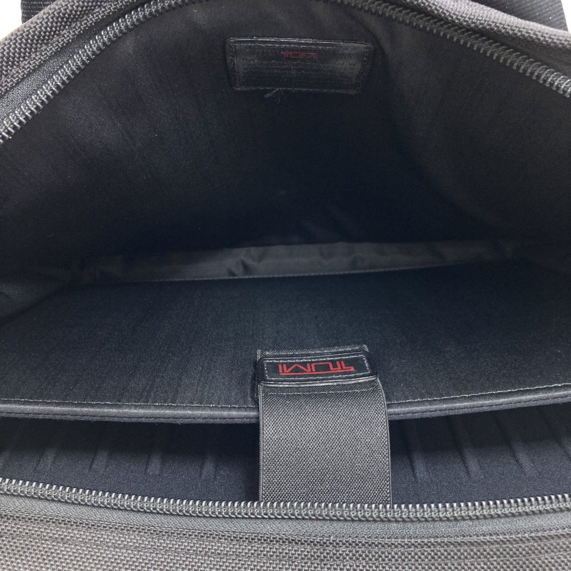 Tumi Black Nylon Briefcase (Pre-Owned)