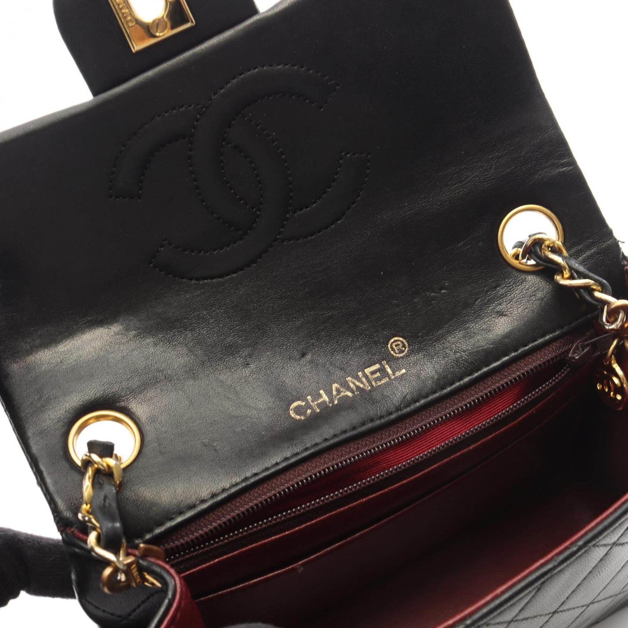 Chanel Black Leather Handbag Shoulder Bag (Pre-Owned)