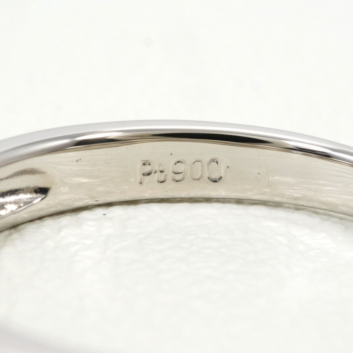 Unbranded Platinum Platinum 900 Band Ring (Pre-Owned)