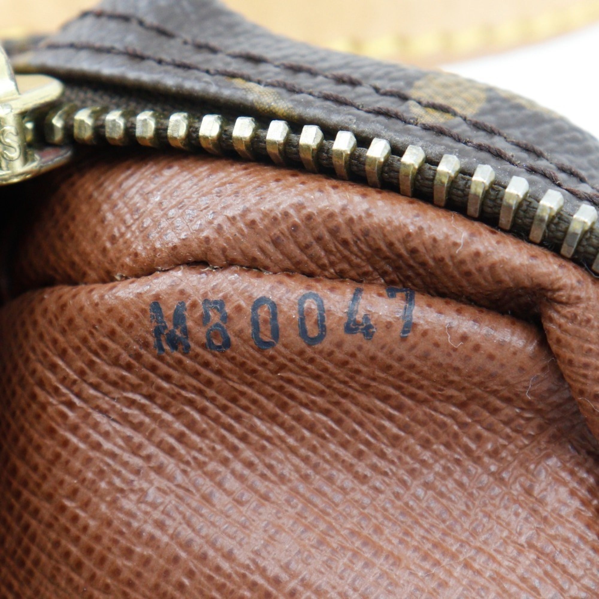 Louis Vuitton Monogram Brown Monogram Shoulder Bag (Pre-Owned)