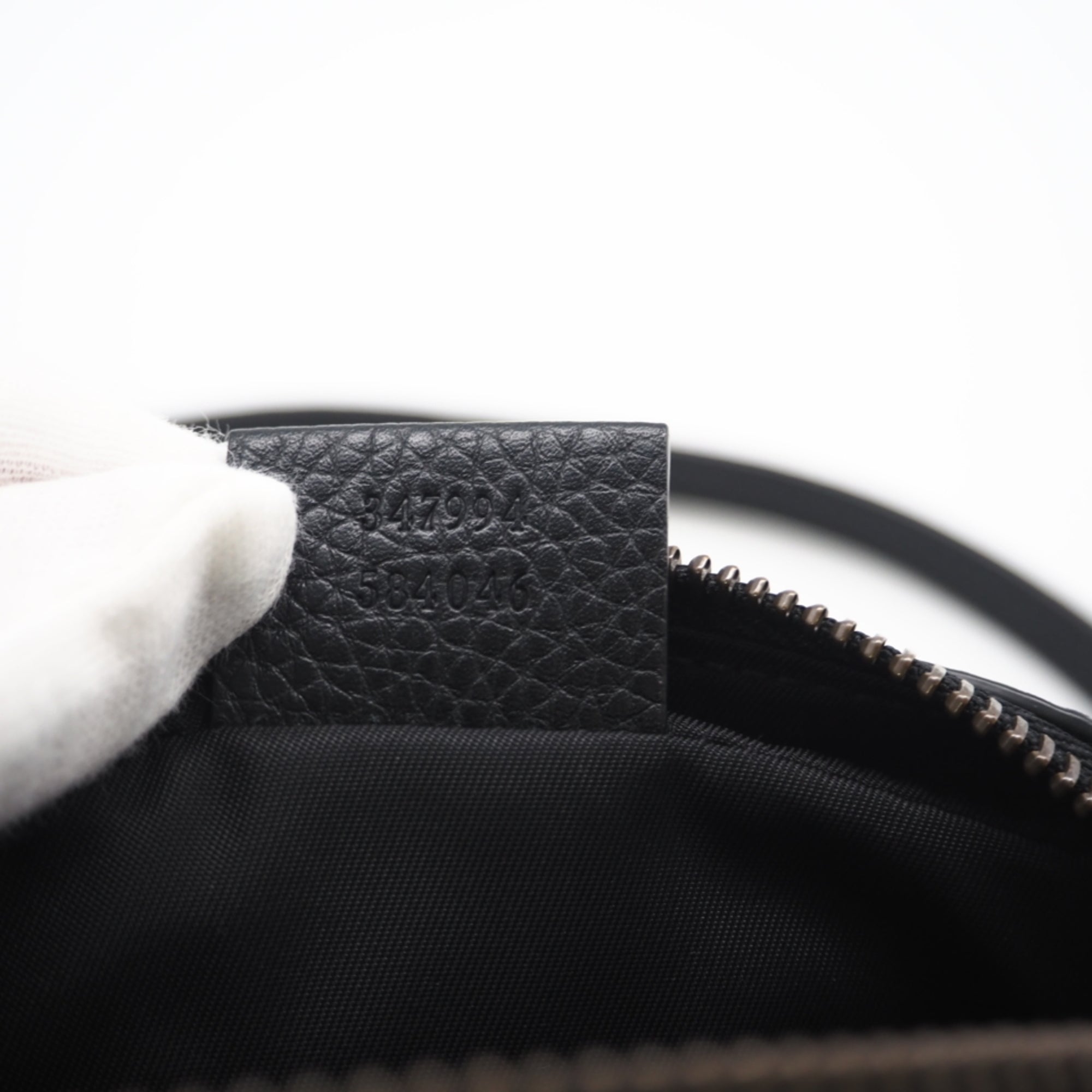 Gucci Black Leather Shoulder Bag (Pre-Owned)