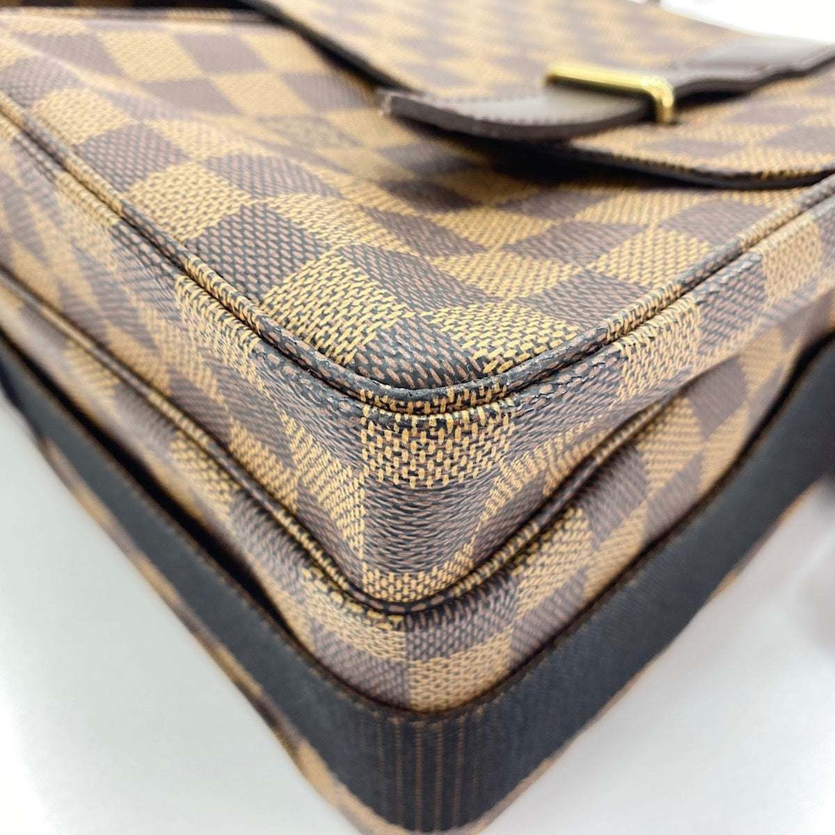 Louis Vuitton Brown Shoulder Bag (Pre-Owned)