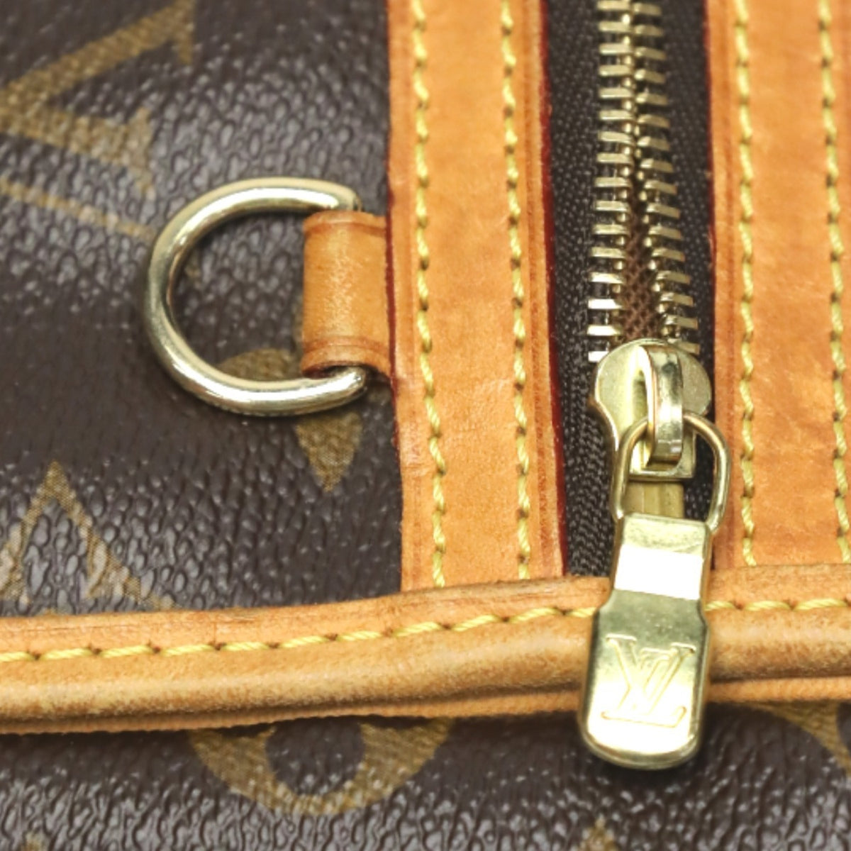 Louis Vuitton Brown Monogram Monogram Shoulder Bag (Pre-Owned)