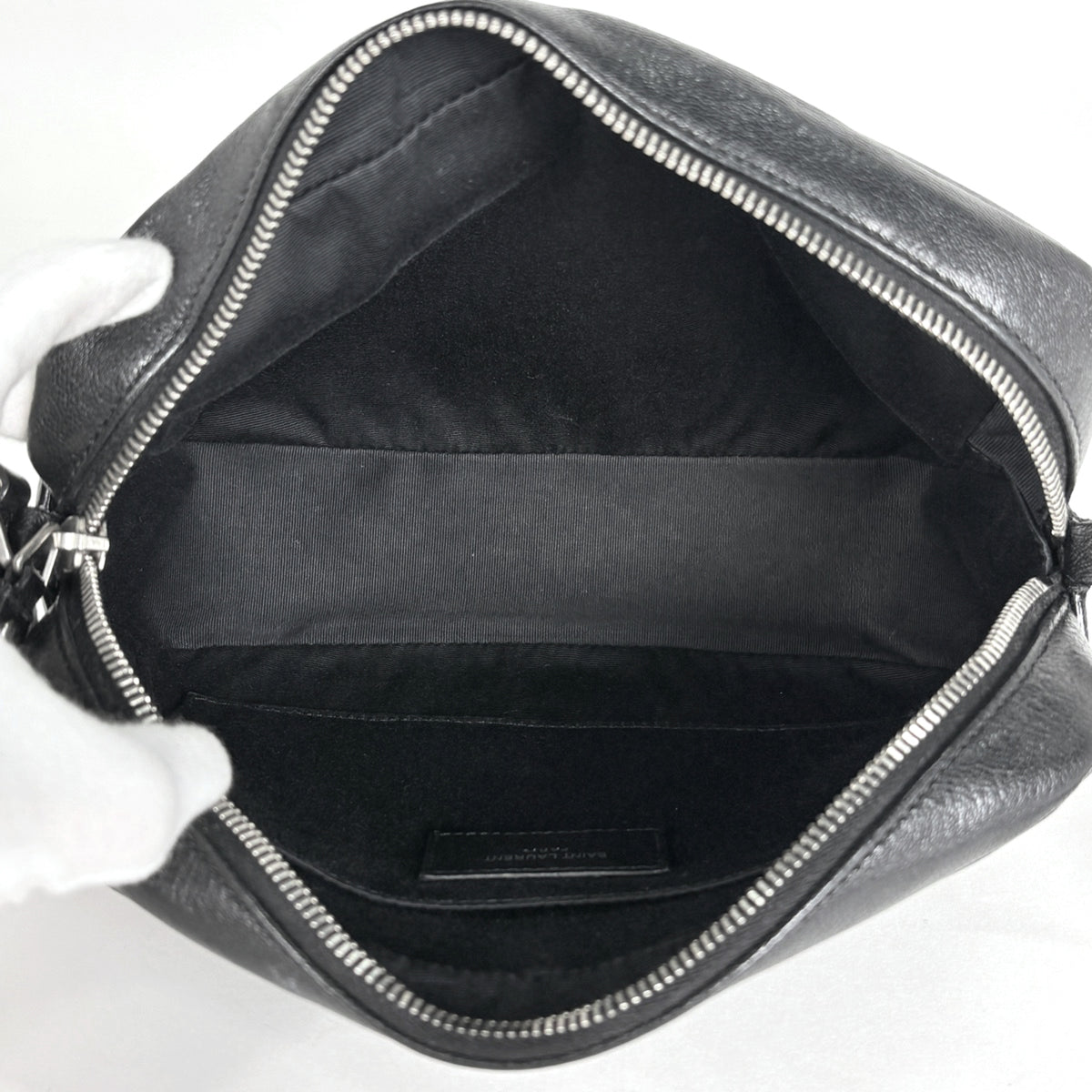 Yves Saint Laurent Black Leather Shoulder Bag (Pre-Owned)