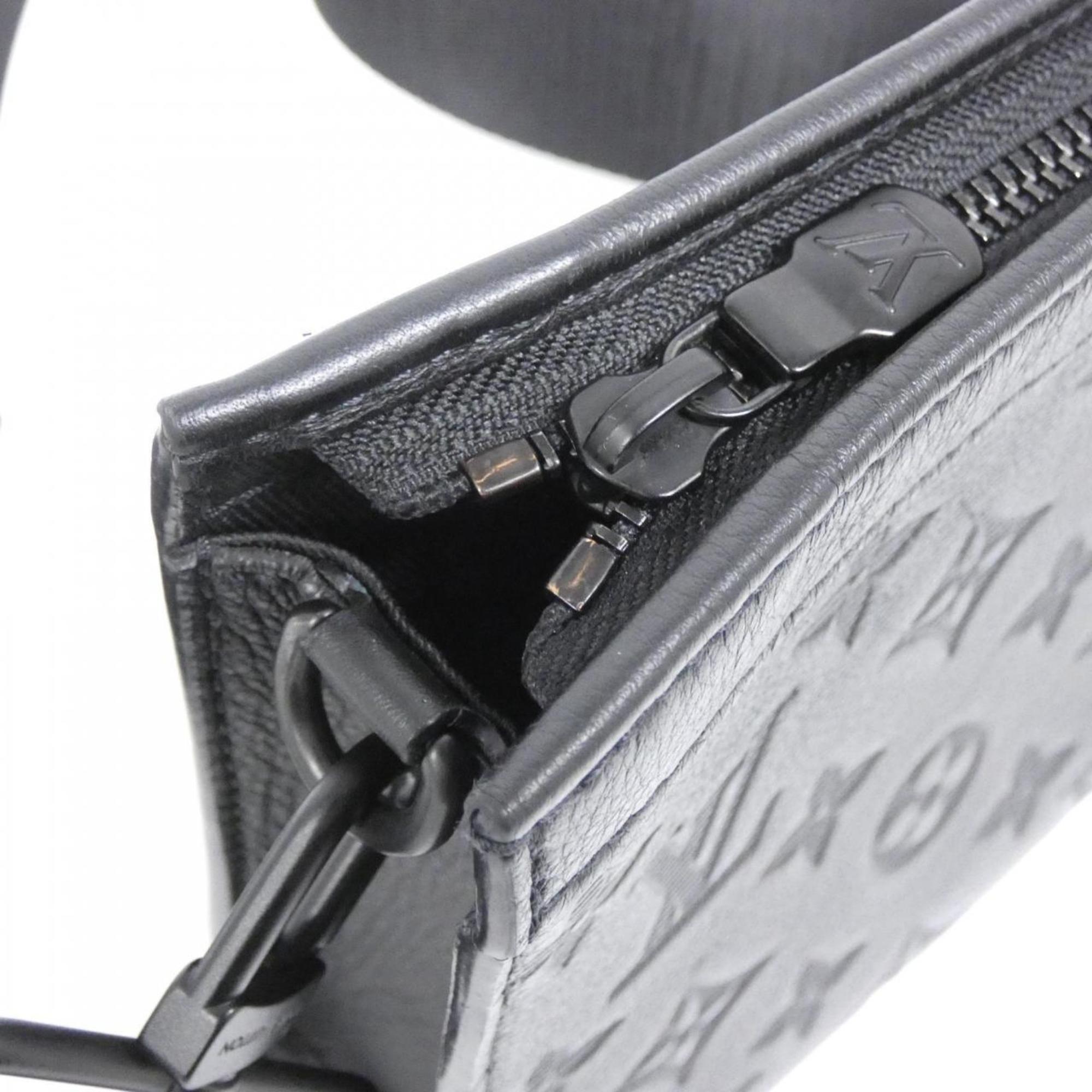 Louis Vuitton Black Leather Pouch Shoulder Bag (Pre-Owned)