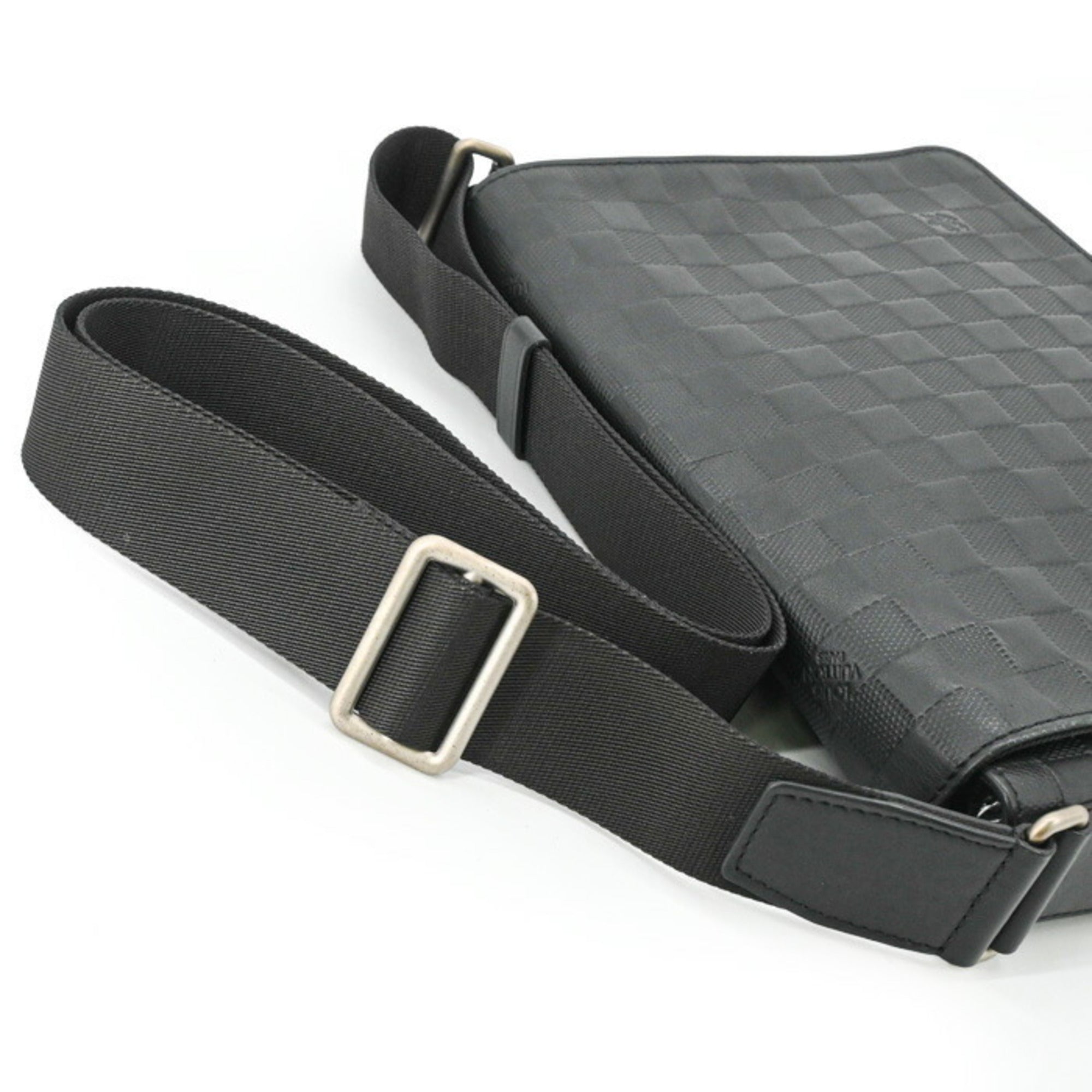 Louis Vuitton Black Infini Damier Infini Shoulder Bag (Pre-Owned)