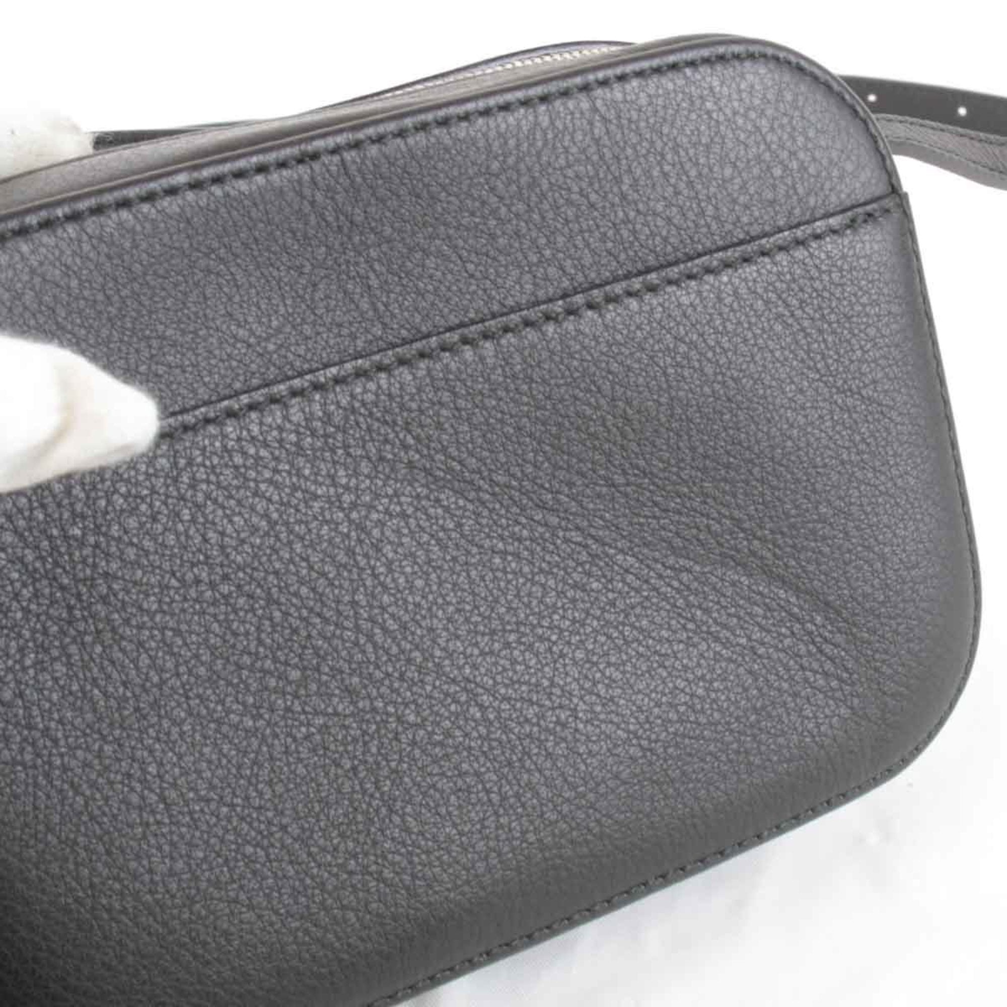 Balenciaga Black Leather Shoulder Bag (Pre-Owned)