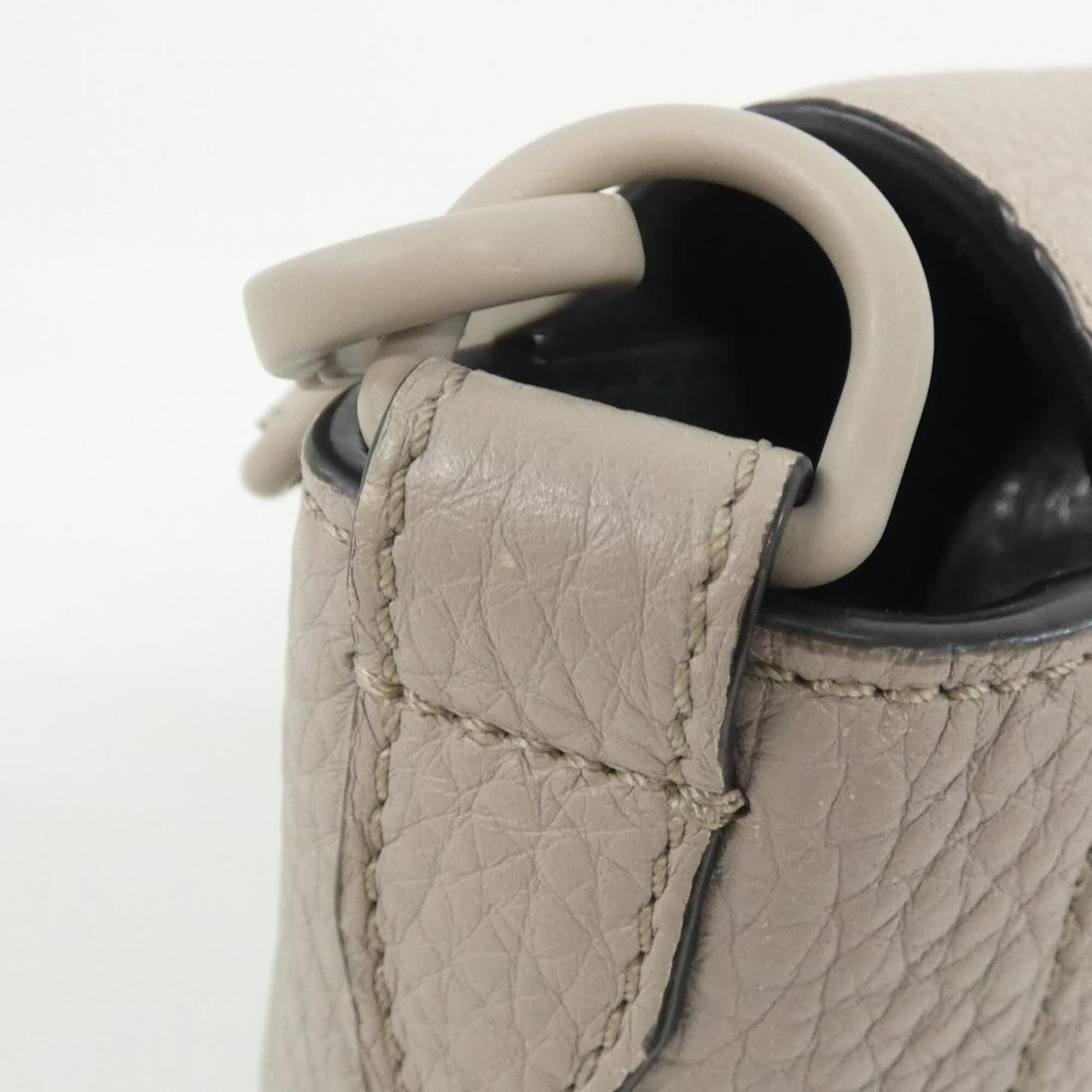 Fendi Gray Leather Shoulder Bag (Pre-Owned)
