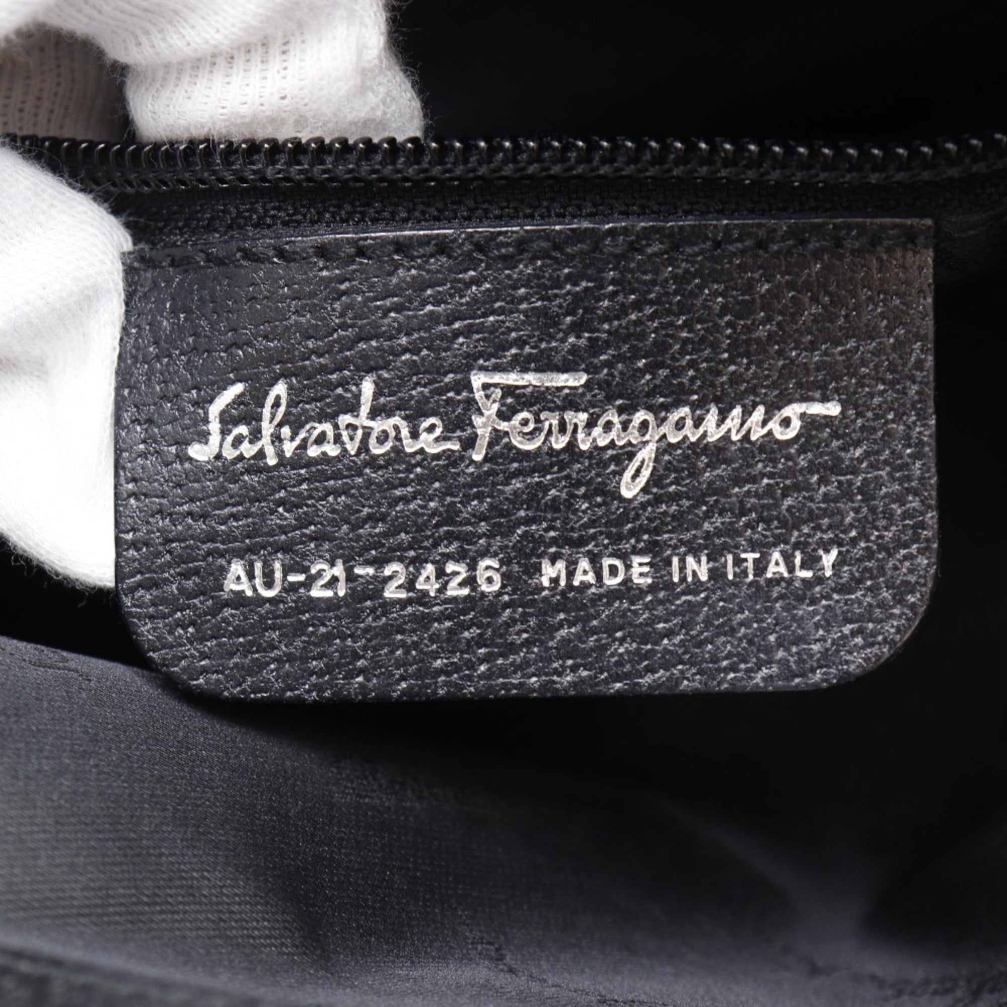 Salvatore Ferragamo Black Nylon Canvas Shoulder Bag (Pre-Owned)