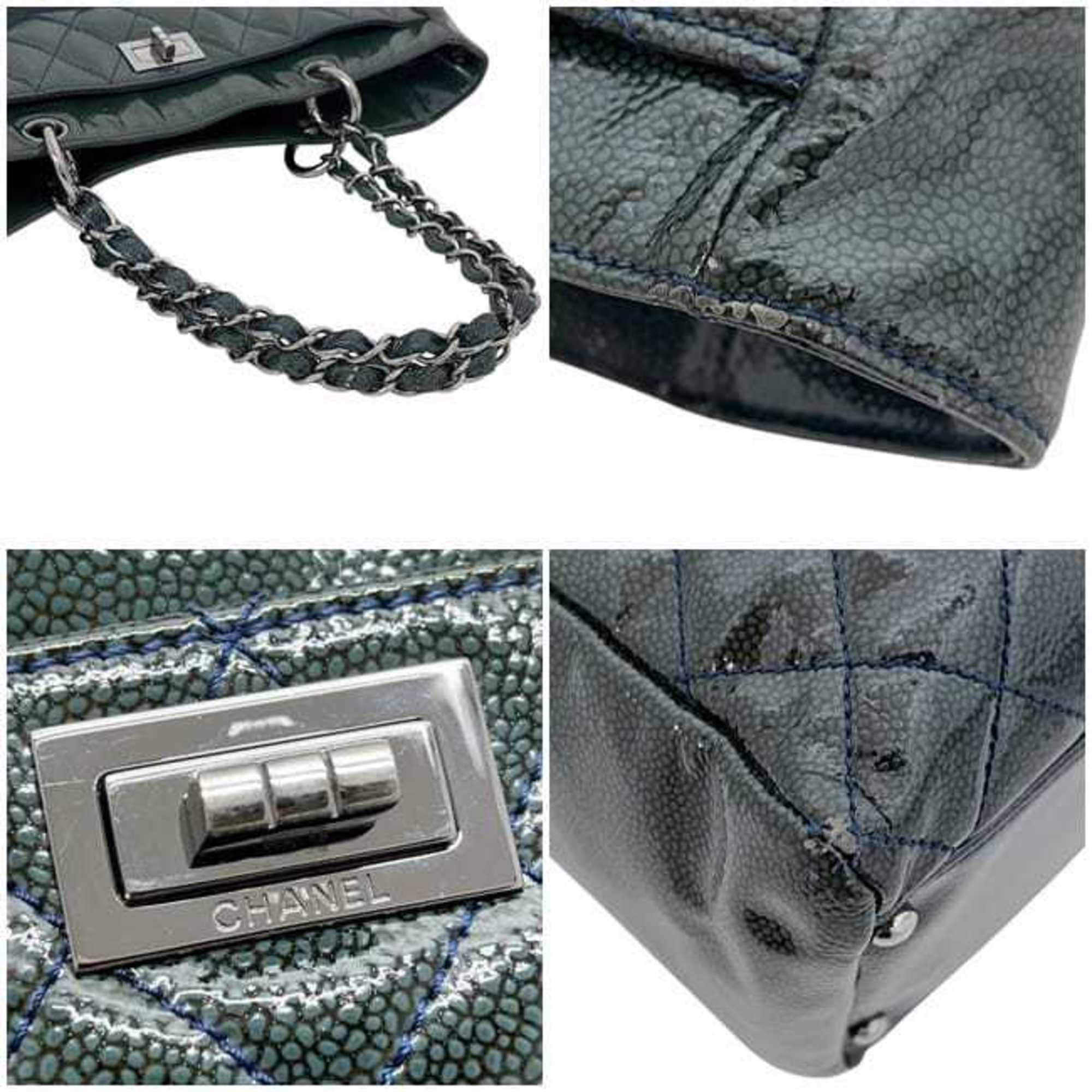 Chanel Green Patent Leather Tote Bag (Pre-Owned)