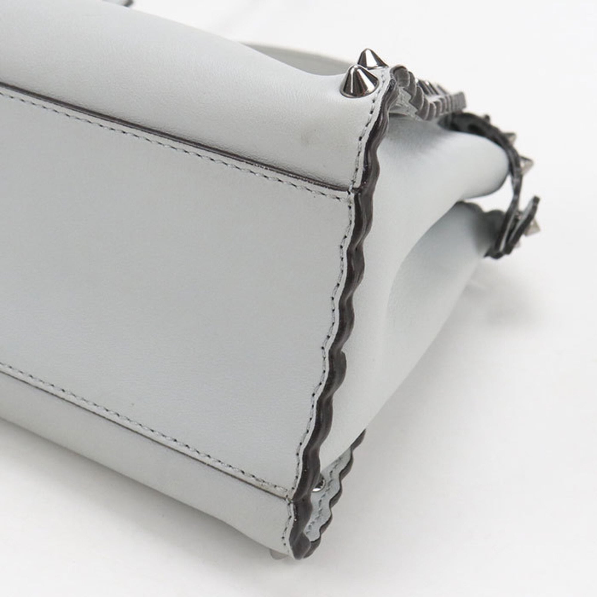 Fendi Gray Leather Handbag (Pre-Owned)