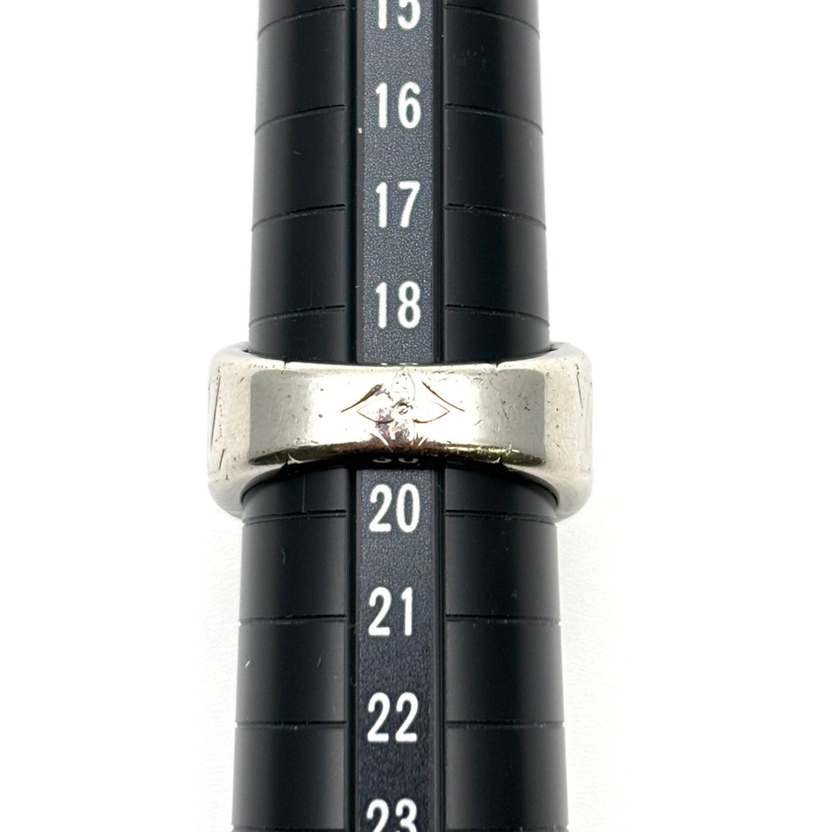 Louis Vuitton Silver Metal Band Ring (Pre-Owned)