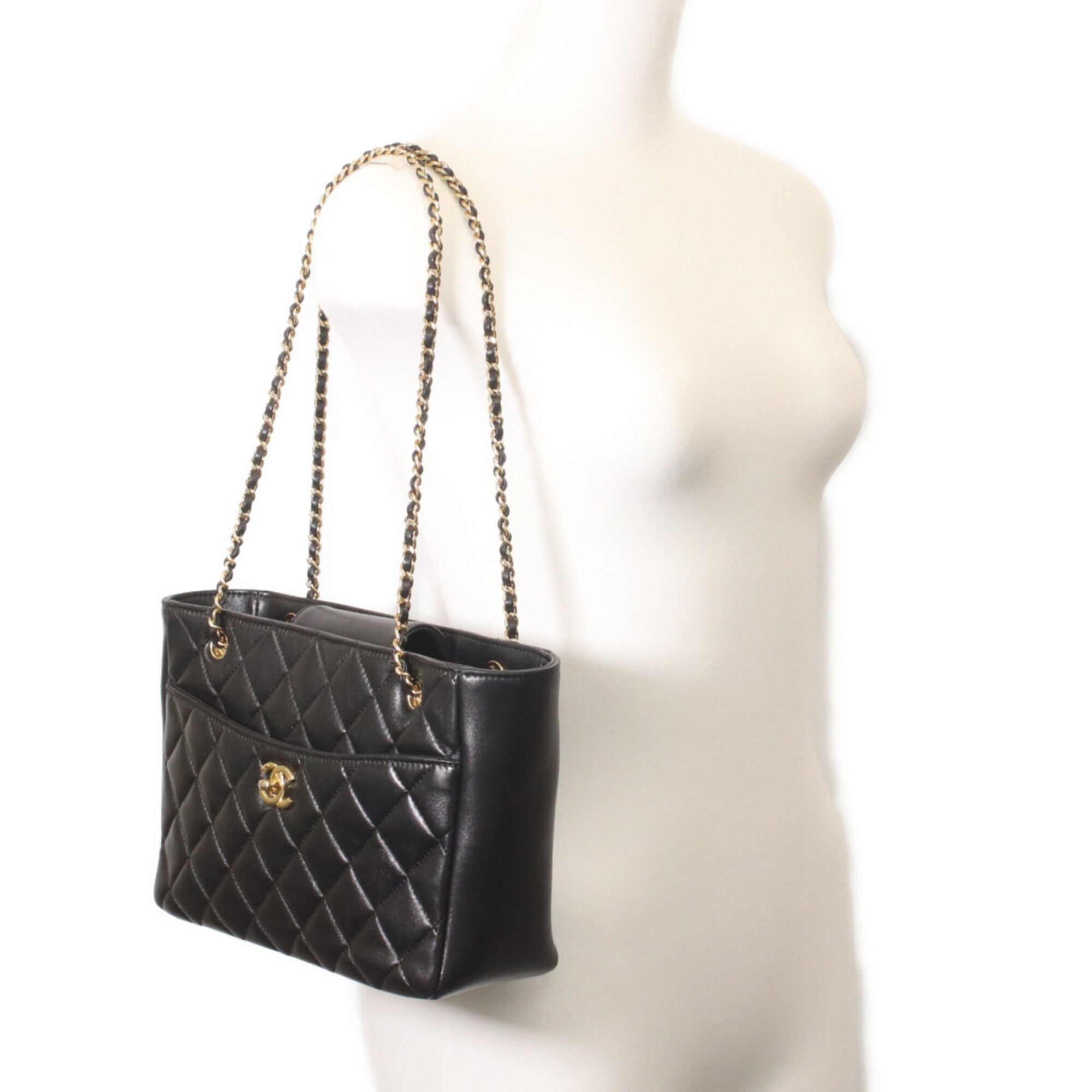 Chanel Black Leather Tote Bag (Pre-Owned)
