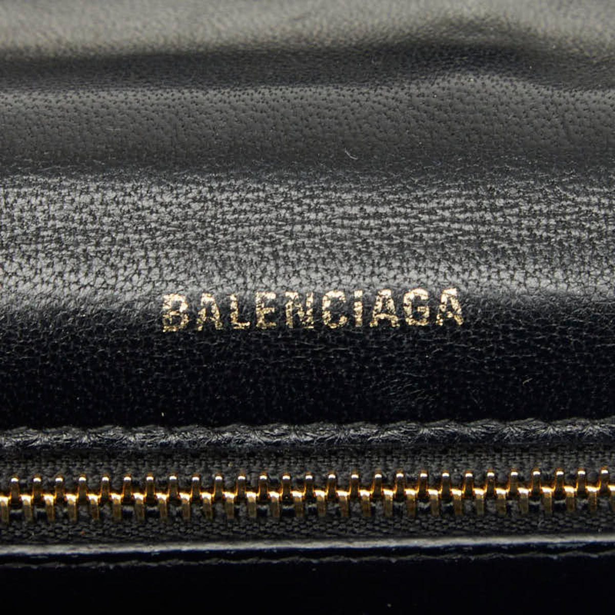 Balenciaga Navy White Leather Shoulder Bag (Pre-Owned)