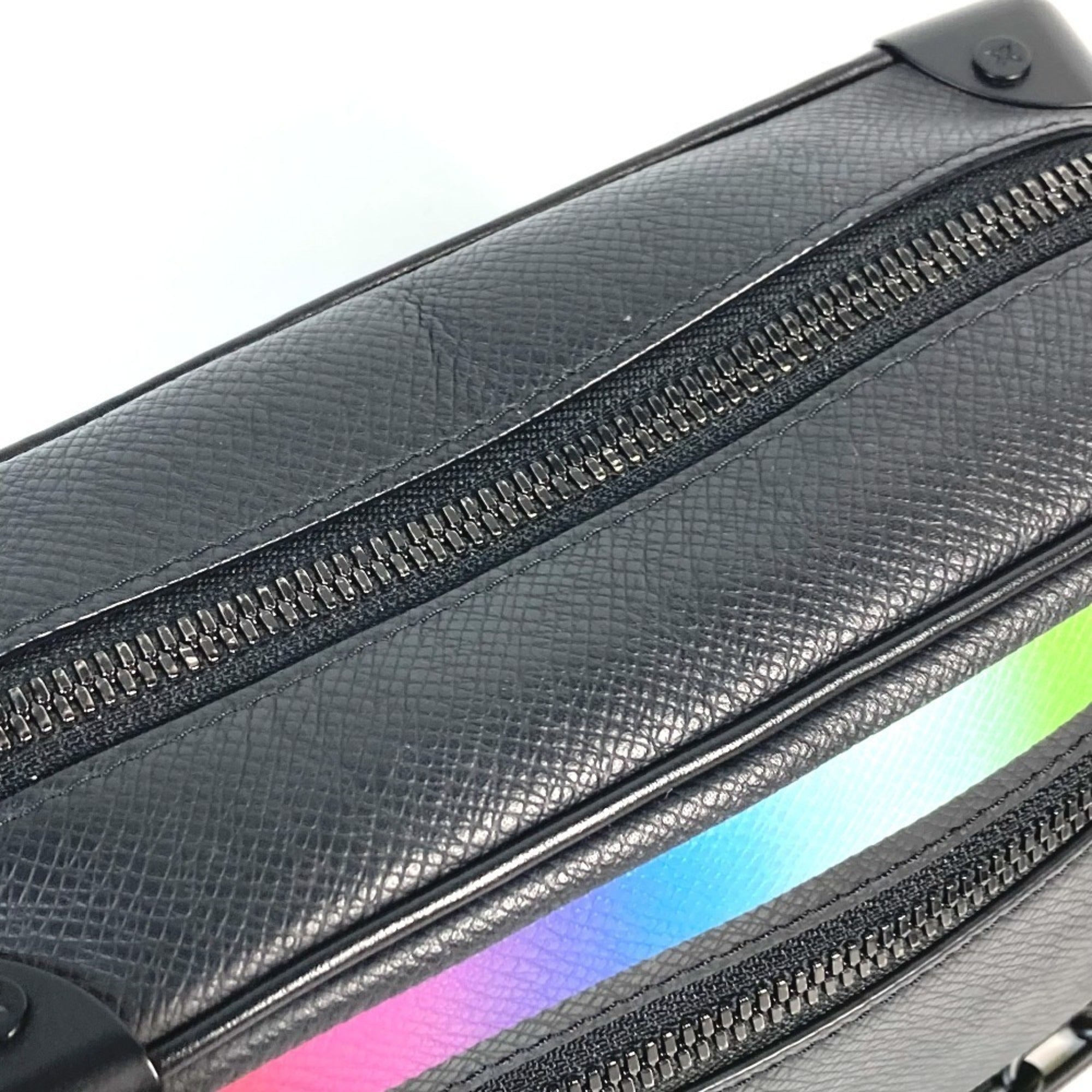 Louis Vuitton Black Multi-Color Taiga Leather Pochette Shoulder Bag (Pre-Owned)