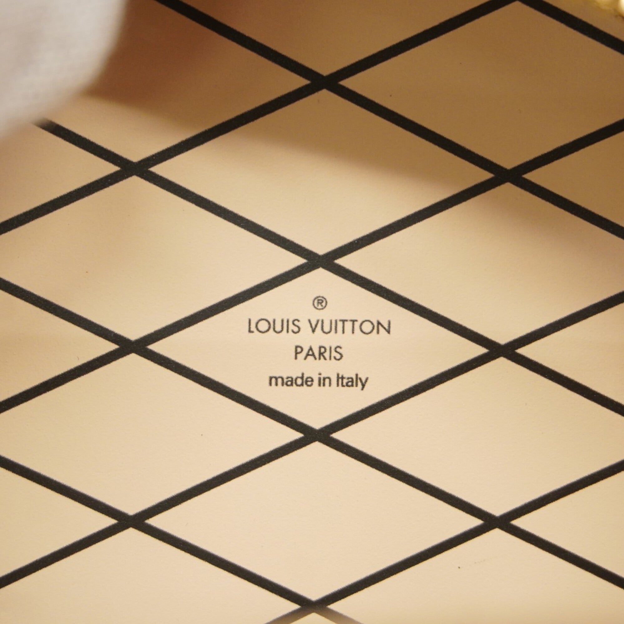 Louis Vuitton Brown Handbag (Pre-Owned)