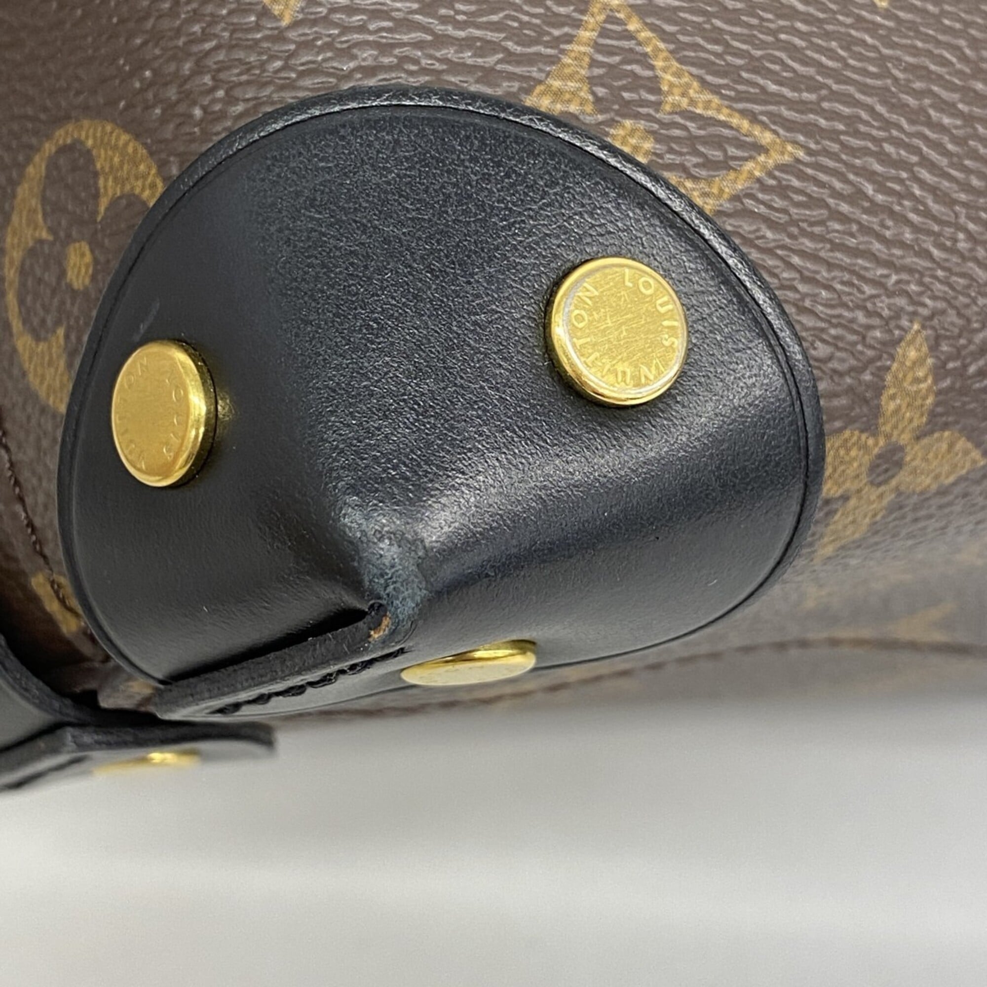 Louis Vuitton Black Brown Handbag (Pre-Owned)