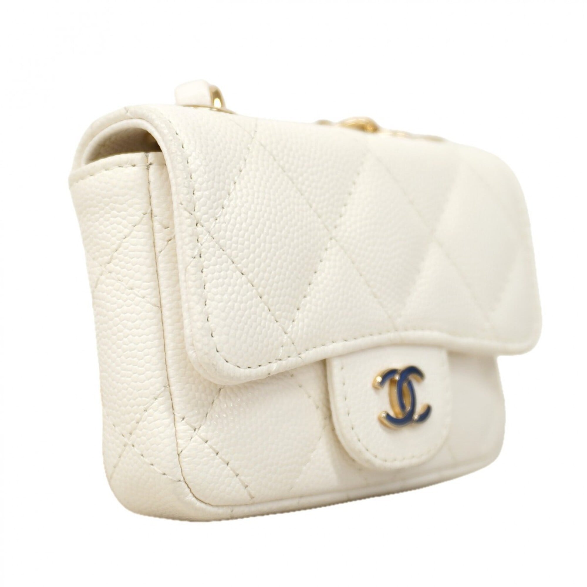 Chanel White Grained Calfskin Pochette (Pre-Owned)