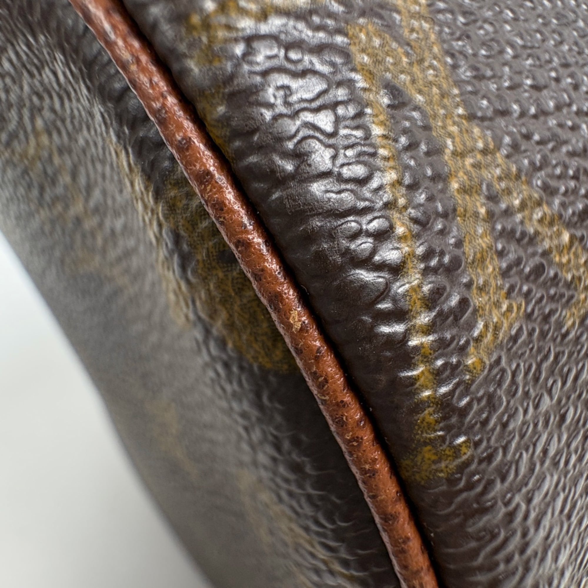 Louis Vuitton Brown Monogram Handbag (Pre-Owned)
