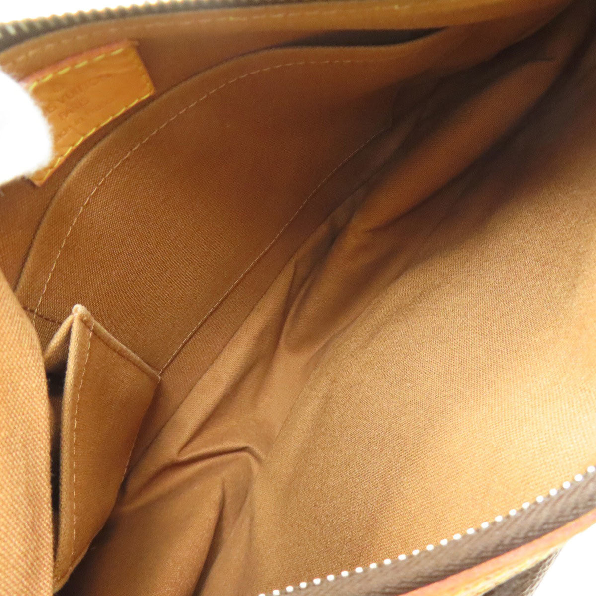 Louis Vuitton Brown Monogram Monogram Canvas Shoulder Bag (Pre-Owned)