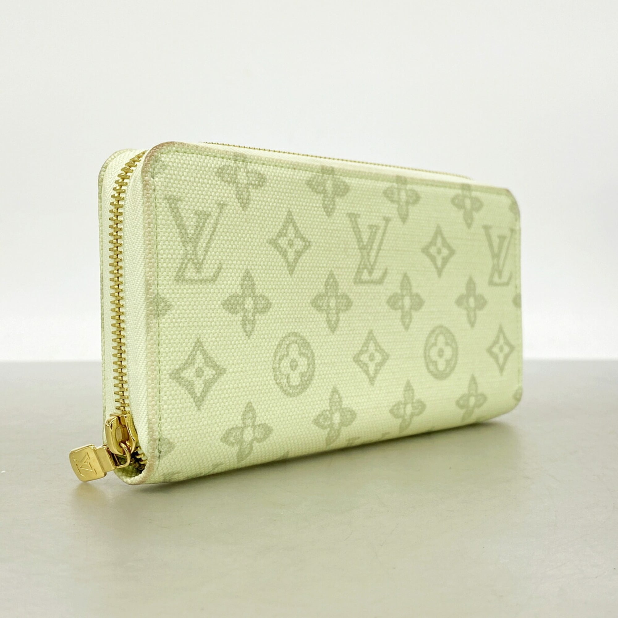 Louis Vuitton Green Long Wallet (Bi-Fold) (Pre-Owned)