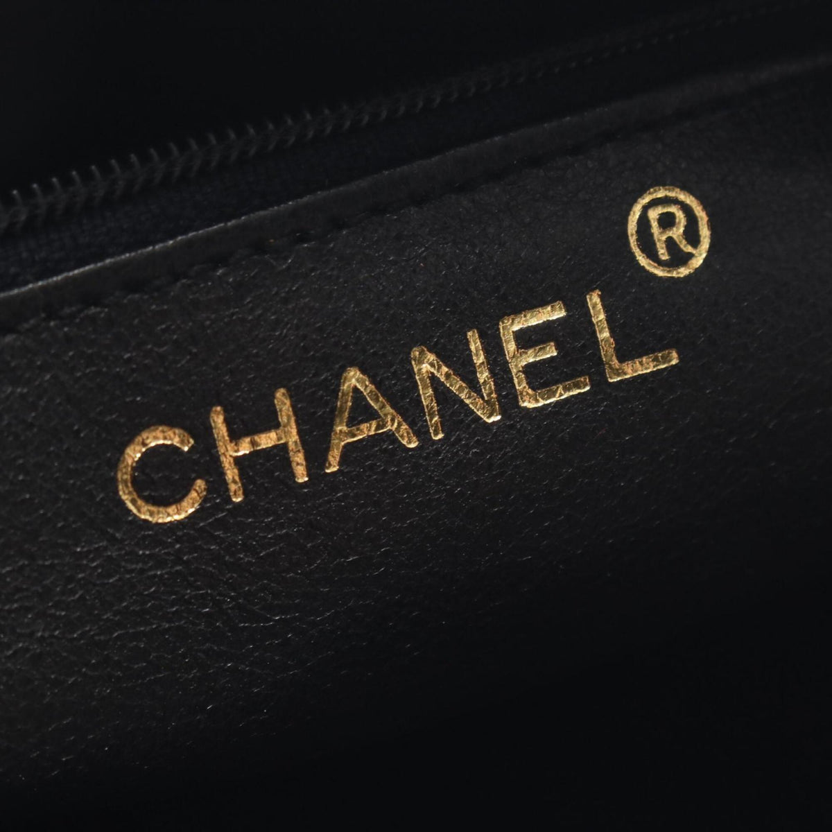 Chanel Black Leather Handbag Shoulder Bag (Pre-Owned)