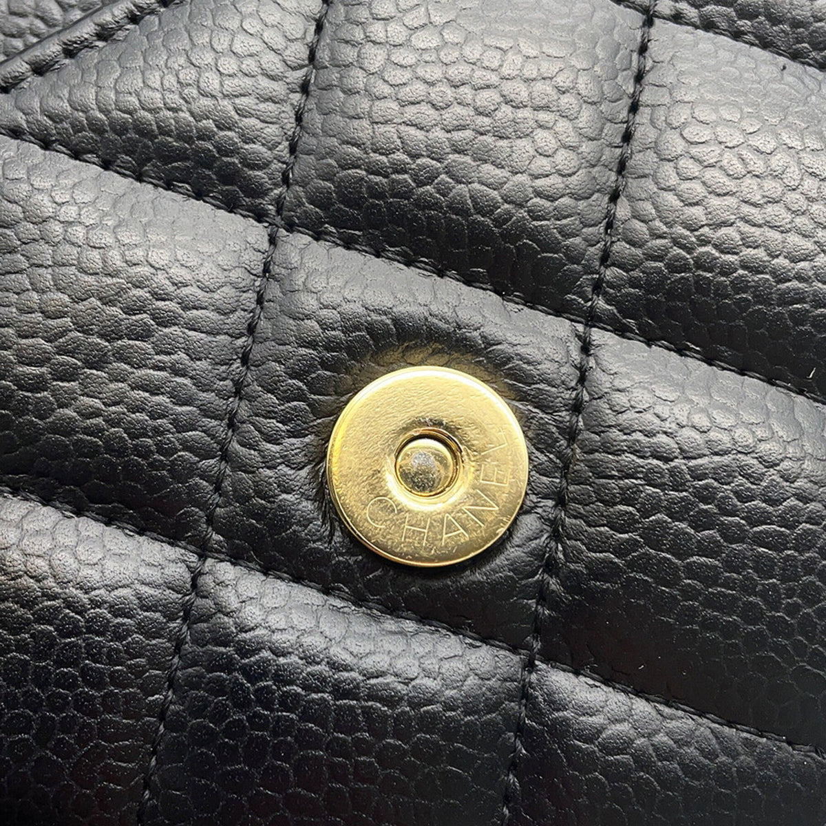 Chanel Black Grained Calfskin Chain/Shoulder Wallet (Pre-Owned)
