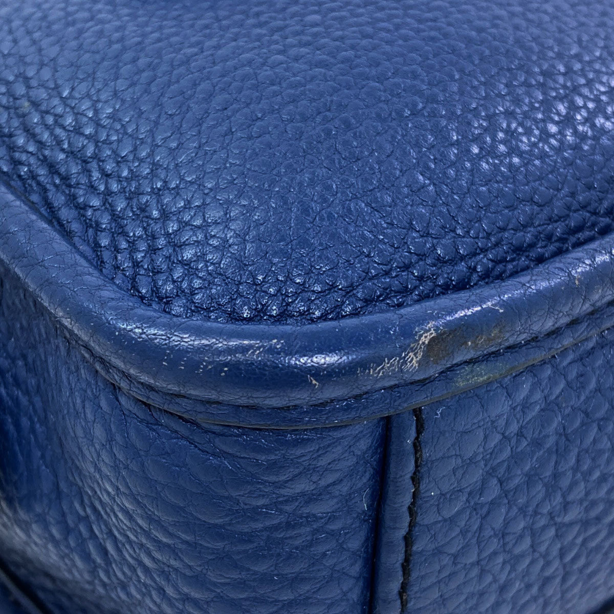 Miu Miu Blue Leather Handbag (Pre-Owned)