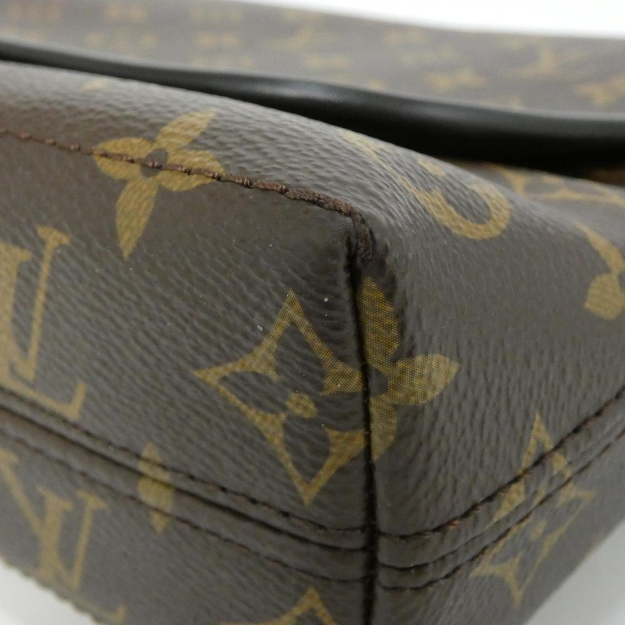 Louis Vuitton Marron Coated Canvas Shoulder Bag (Pre-Owned)