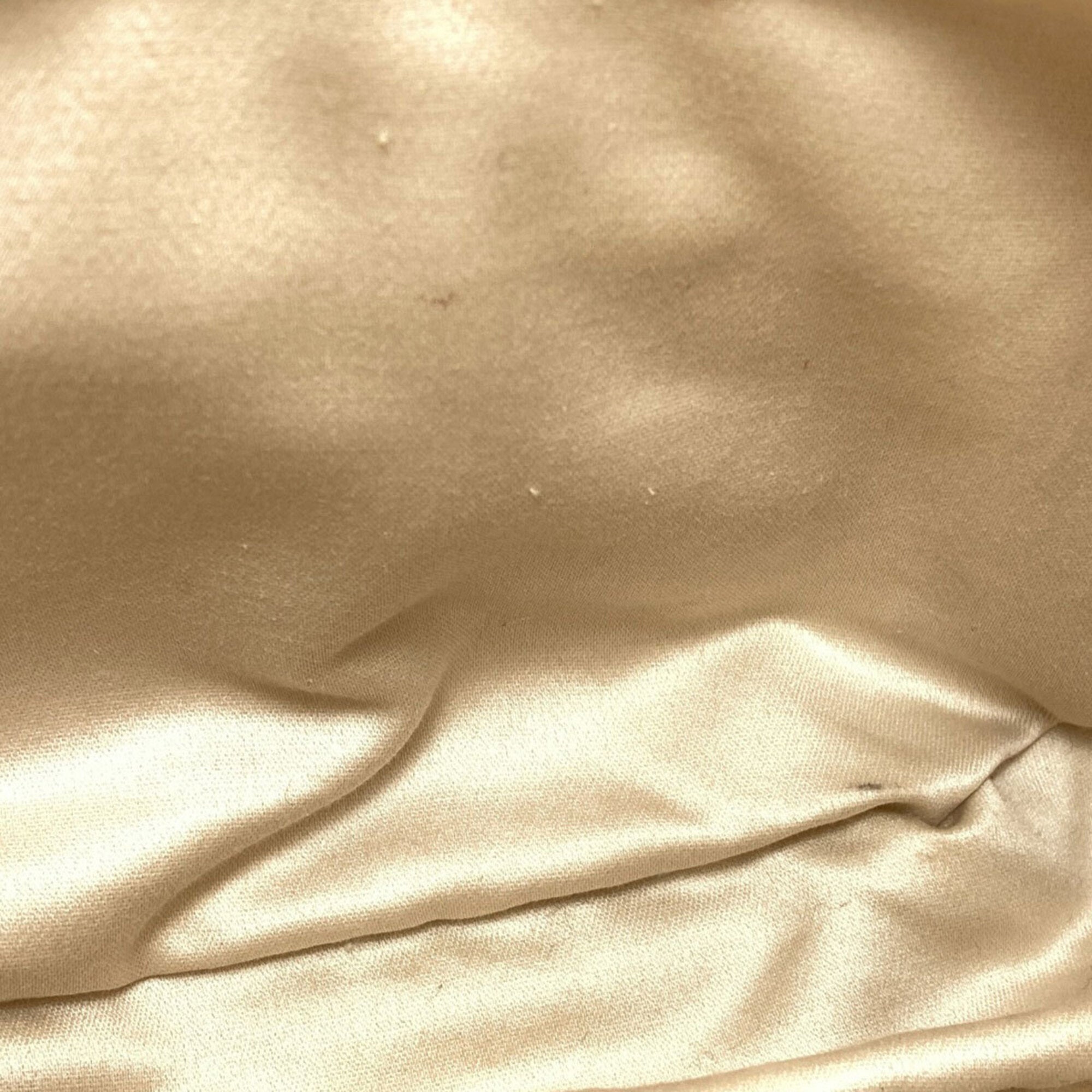 Miu Miu White Leather Handbag (Pre-Owned)