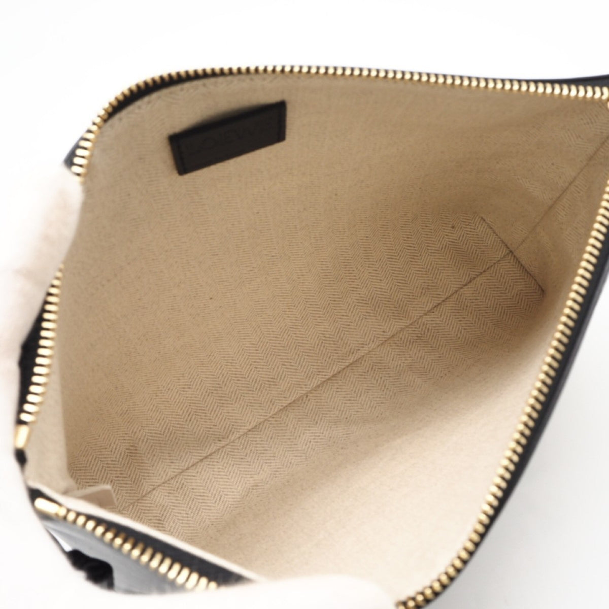 Loewe Black Leather Clutch Bag (Pre-Owned)