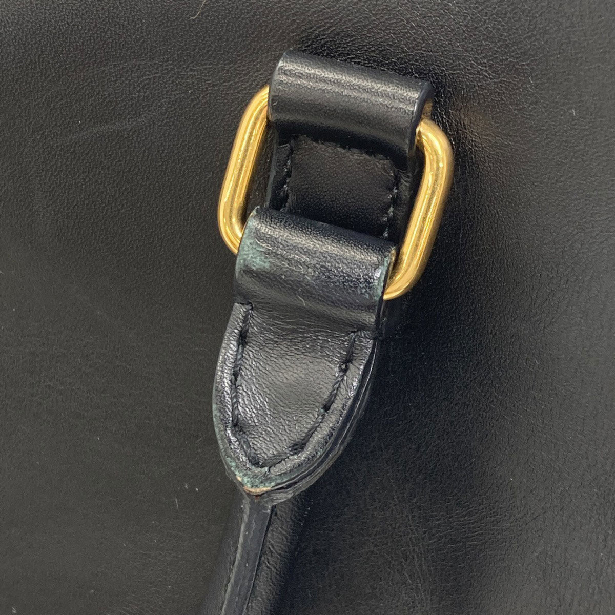 Yves Saint Laurent Black Leather Handbag (Pre-Owned)