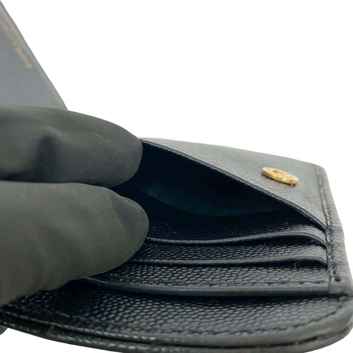 Saint Laurent Black Leather Wallet (Bi-Fold) (Pre-Owned)