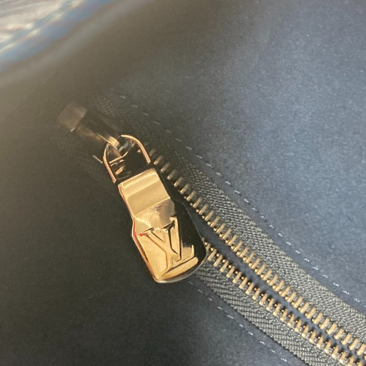 Louis Vuitton Blue Epi Leather Shoulder Bag (Pre-Owned)