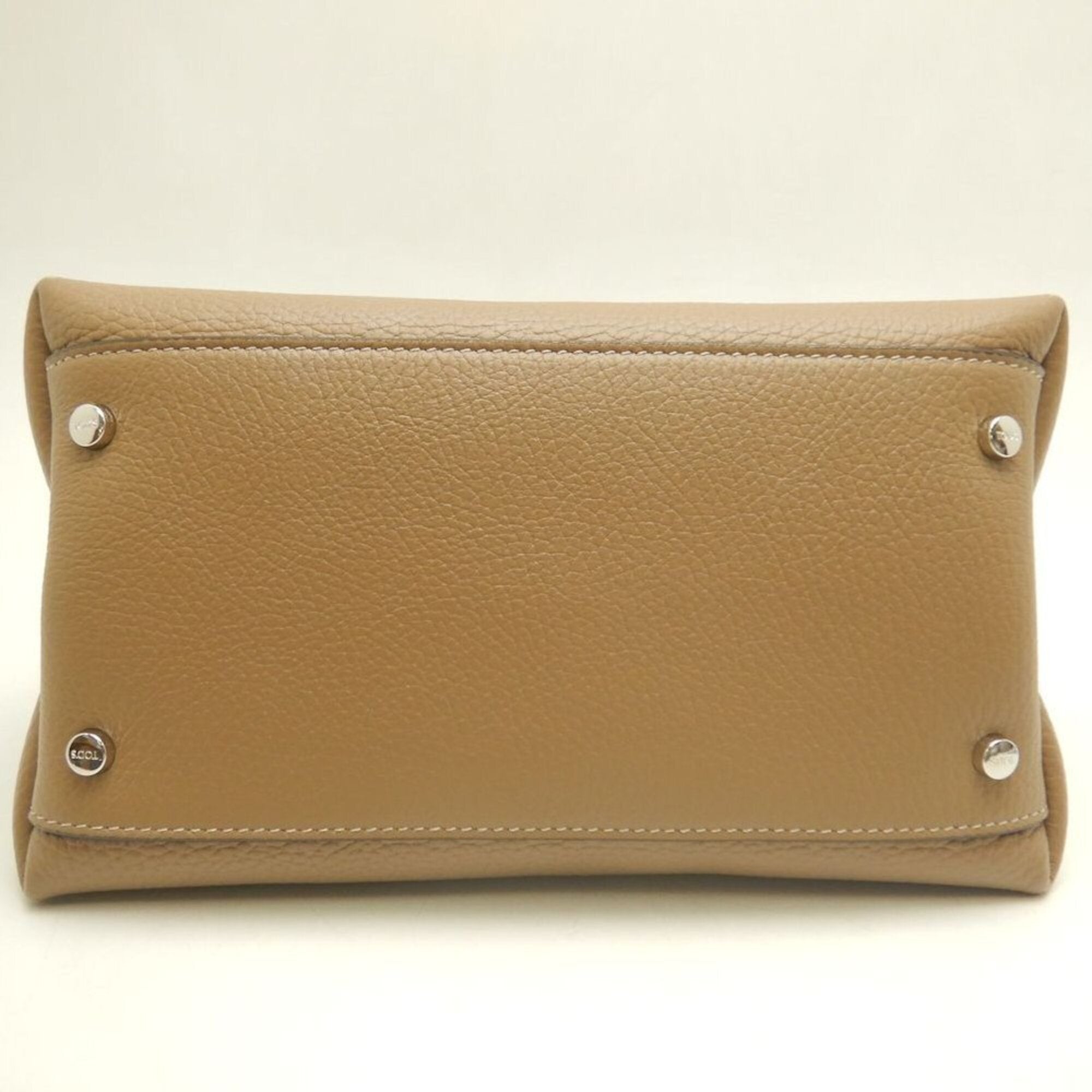Tod's Brown Leather Handbag (Pre-Owned)