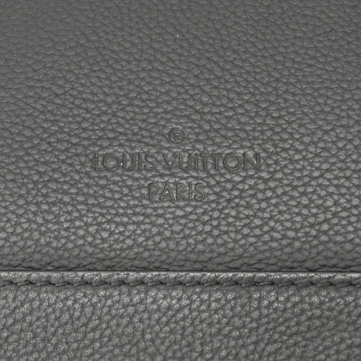 Louis Vuitton Black Leather Messenger Bag (Pre-Owned)